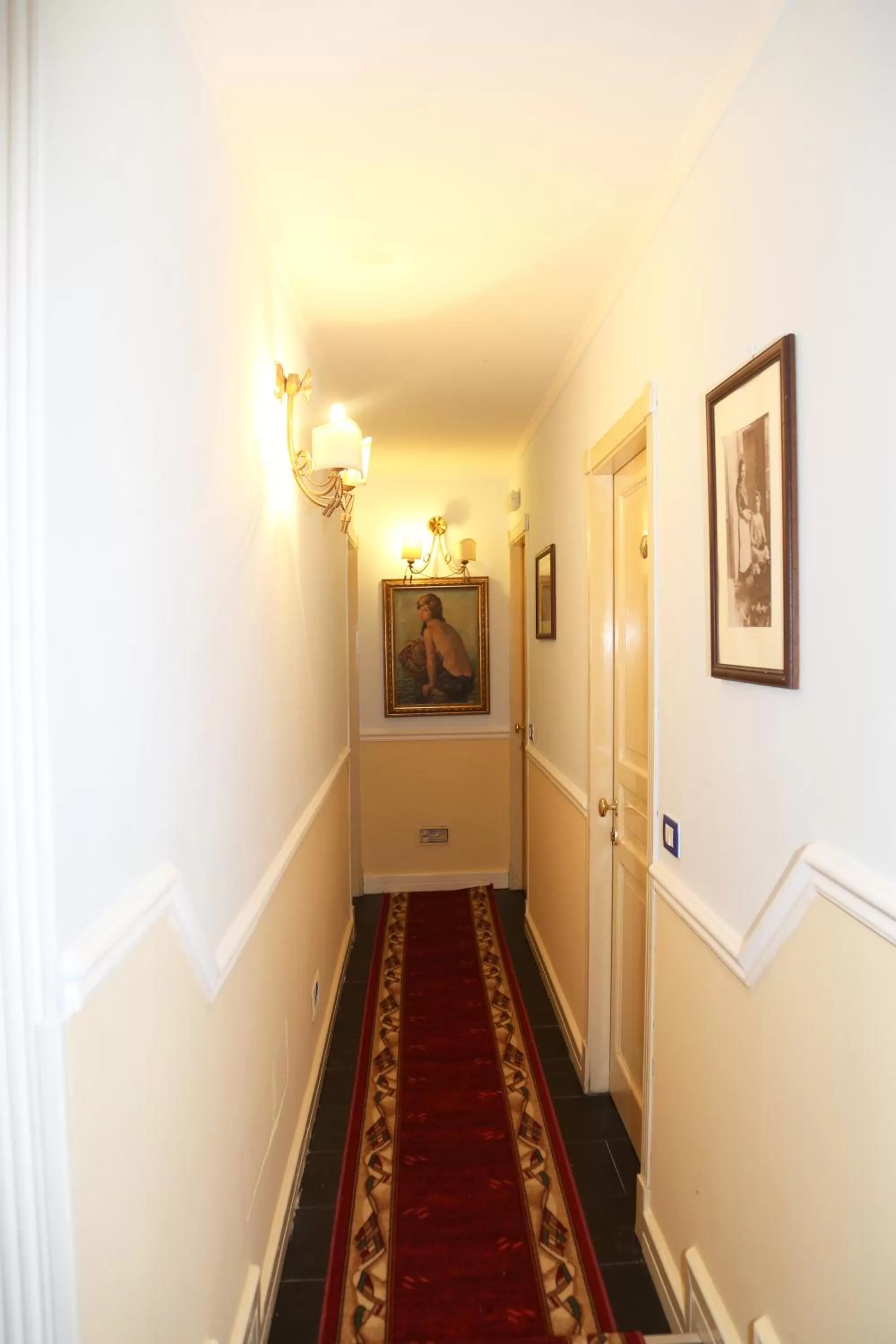 Photo of the whole room in Hotel Sangiuliano 132 centro storico Catania