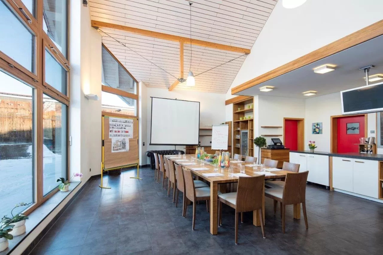 Meeting/conference room, Restaurant/Places to Eat in Biohotel-Restaurant Rose