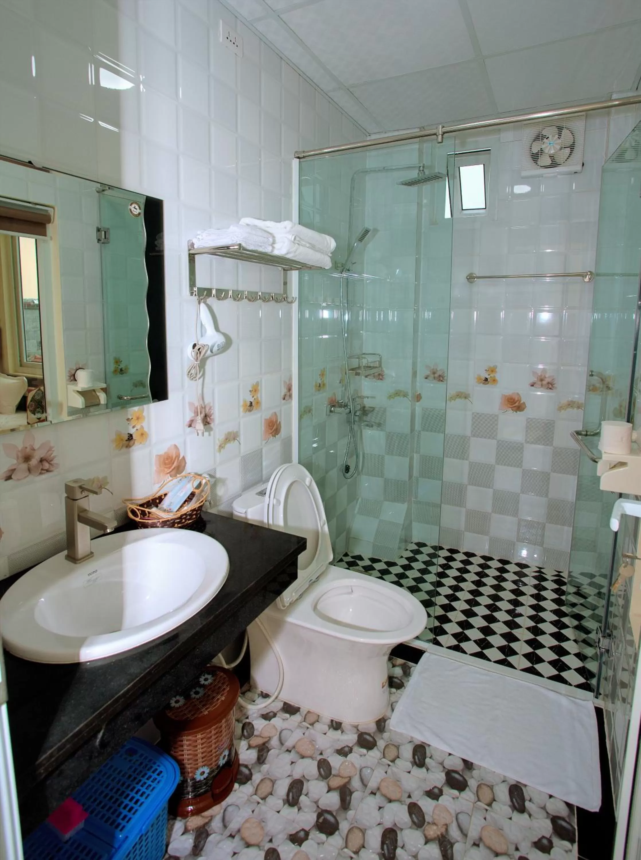 Bathroom in Friendly Home Hotel