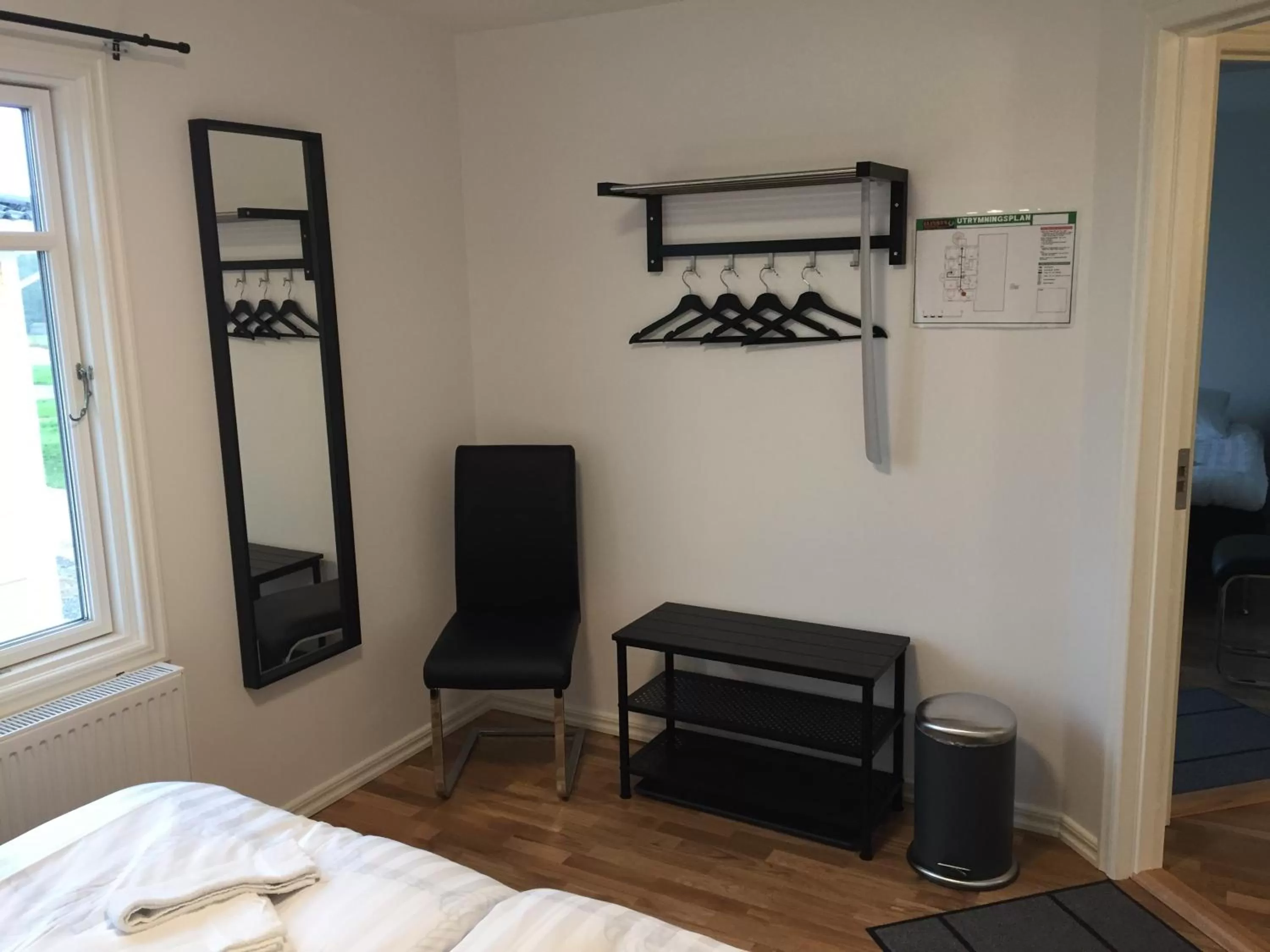 Photo of the whole room, Seating Area in Melleruds Golfklubb Bed & Breakfast