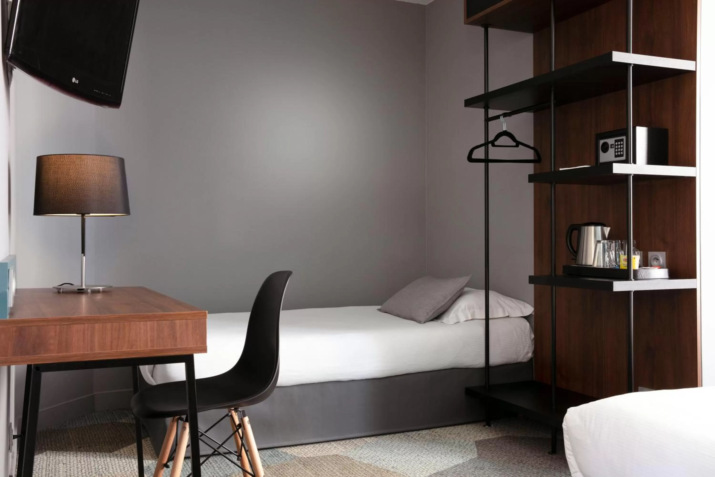 Bed in Montparnasse Alésia