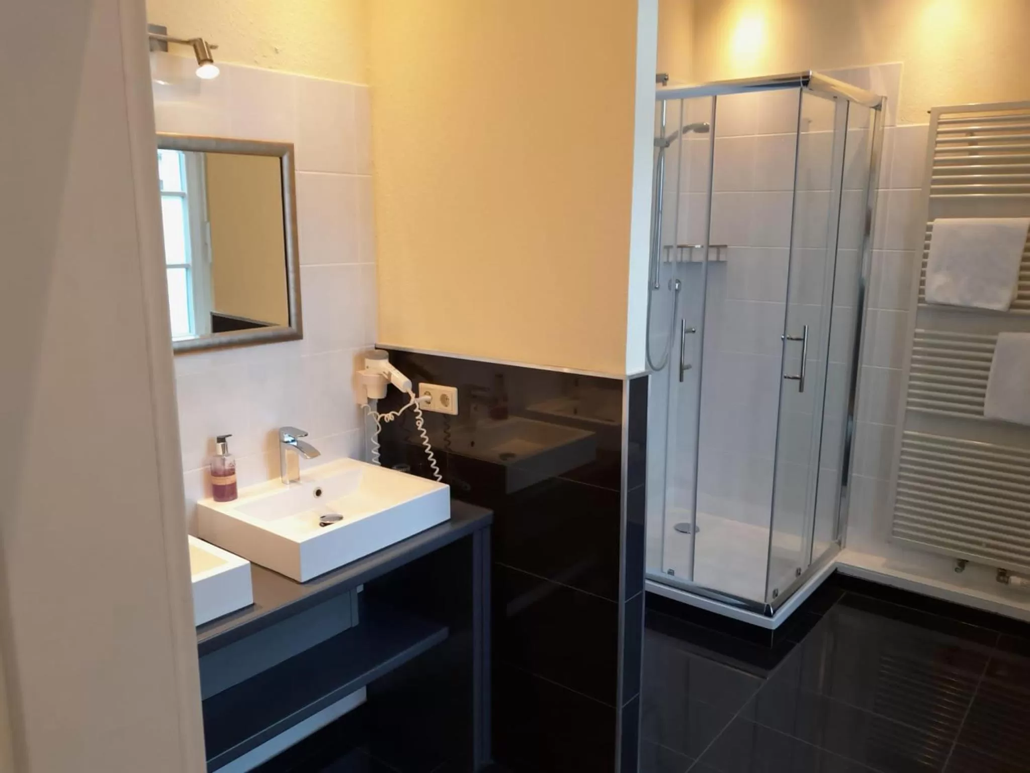 Bathroom in Schlosshotel Domäne Walberberg