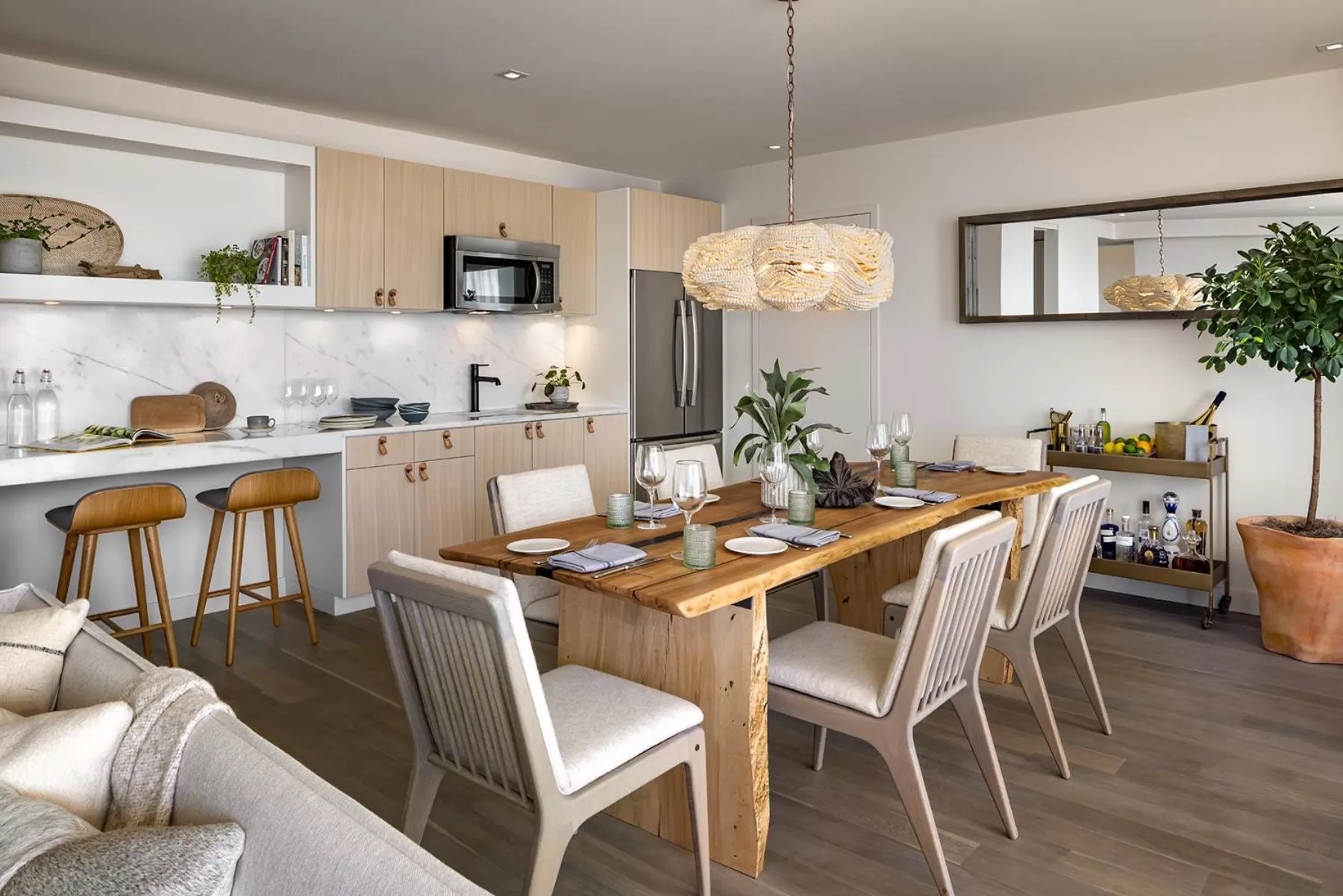Dining area in 1 Hotel Toronto