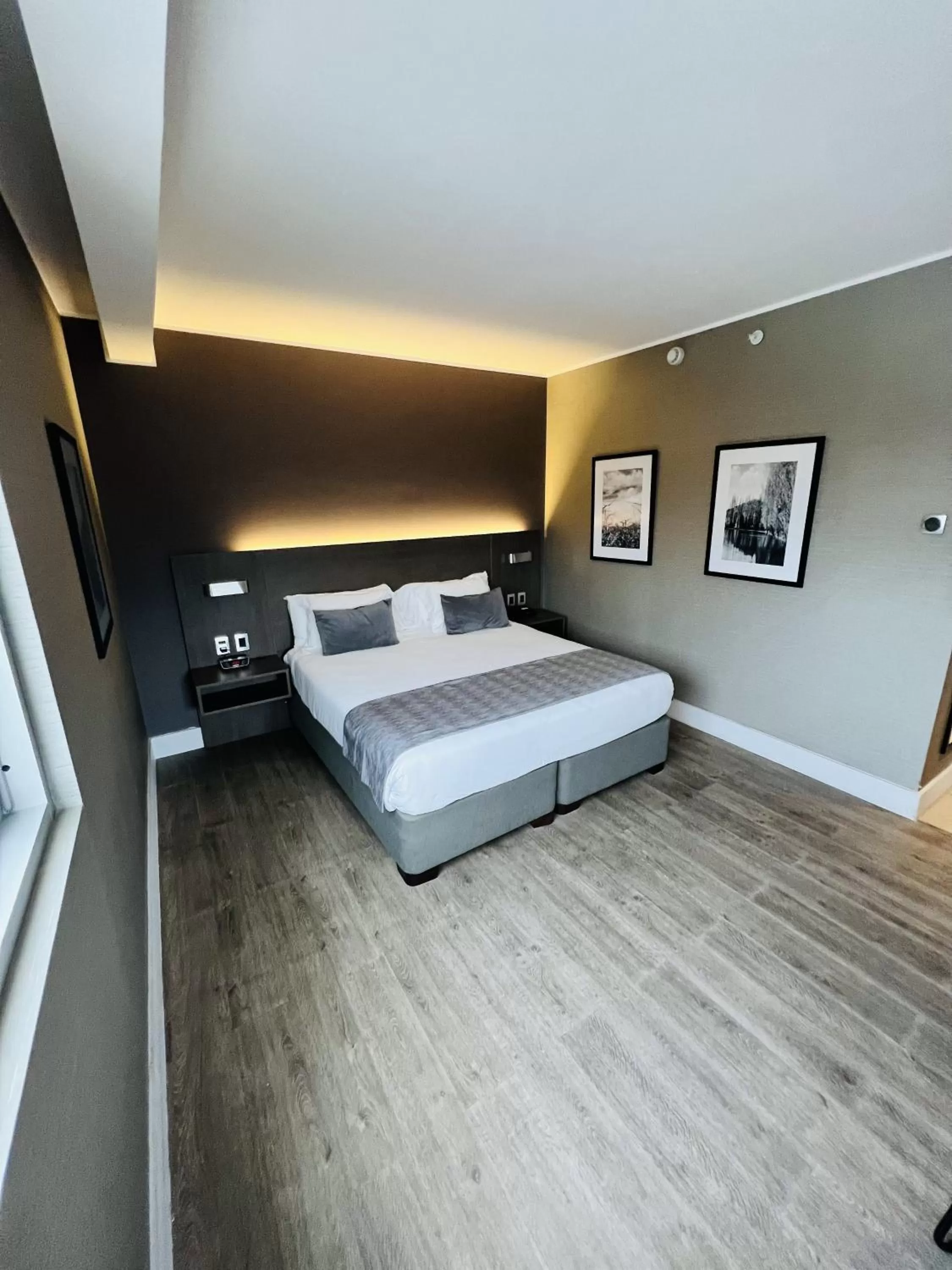 Bedroom, Bed in Radisson Hotel Curico