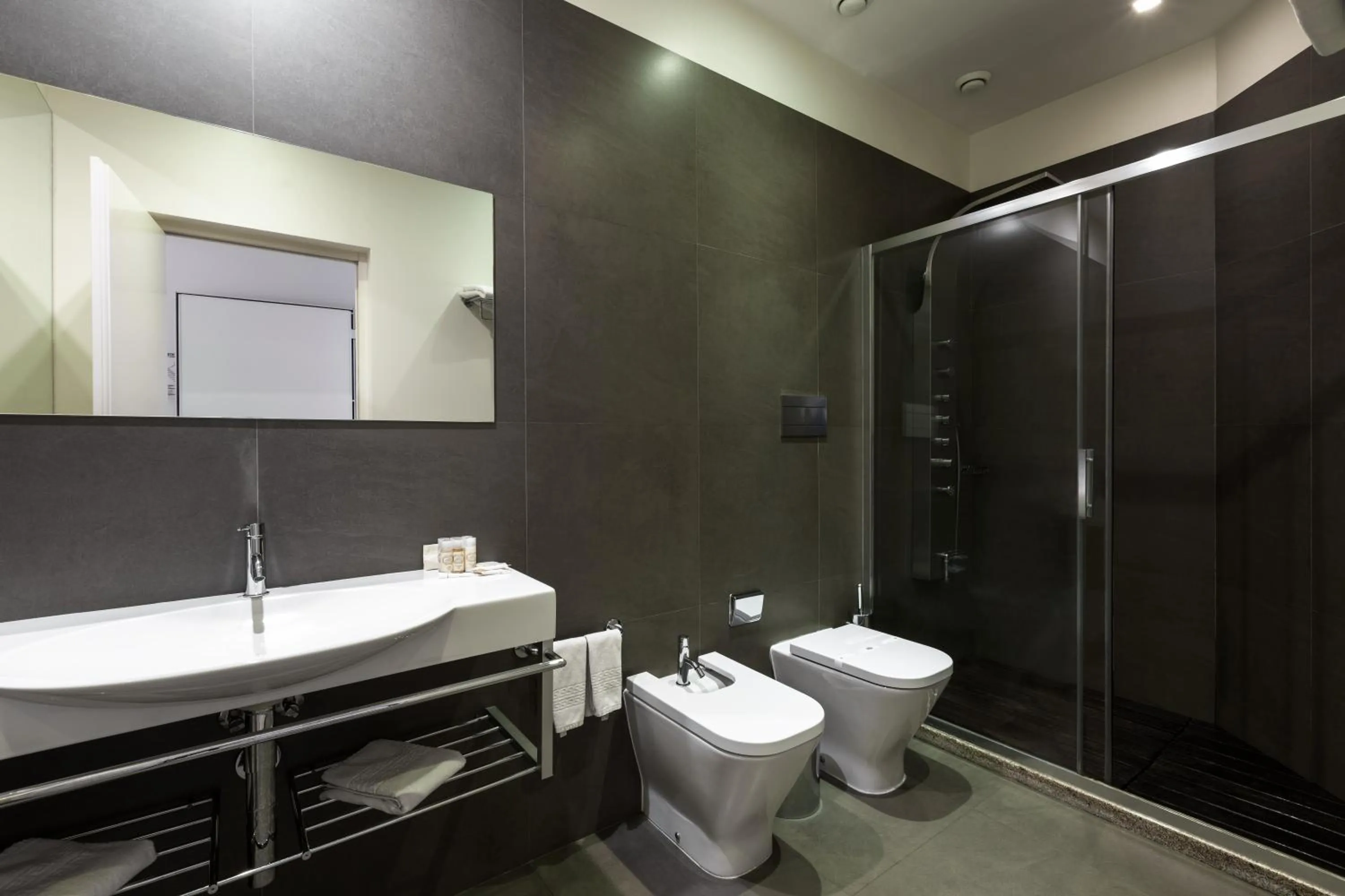 Bathroom in Tempus Hotel & Spa