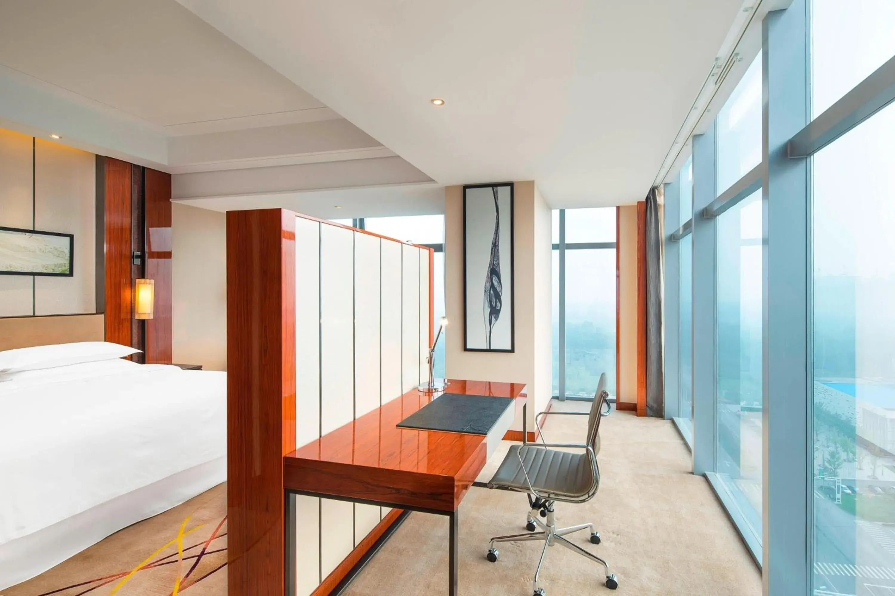 Superior, Guest room, 1 King in Sheraton Langfang Chaobai River Hotel Superior, Guest room, 1 King in Sheraton Langfang Chaobai River Hotel