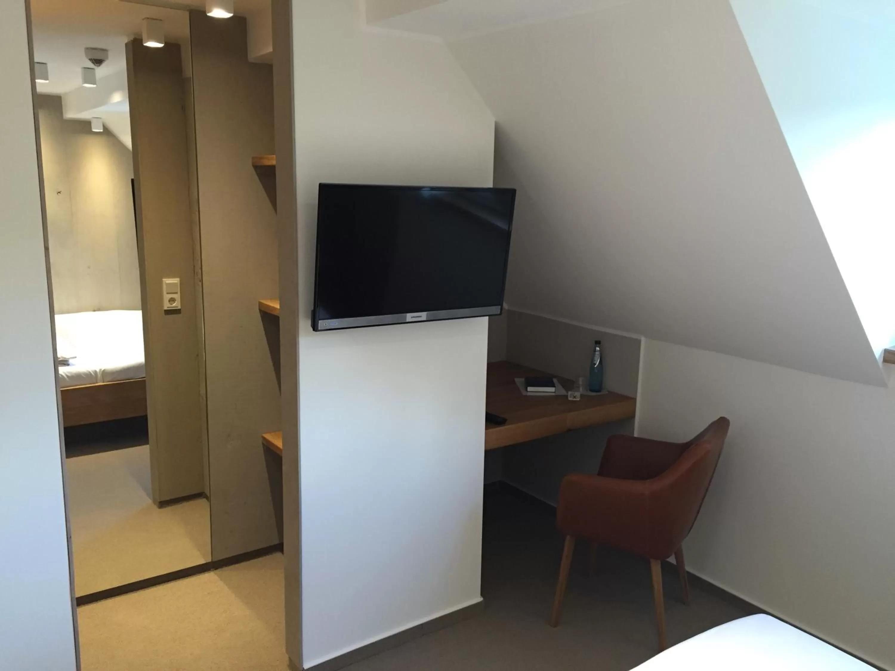 TV and multimedia, Bed in Landhotel Gasthof Willecke