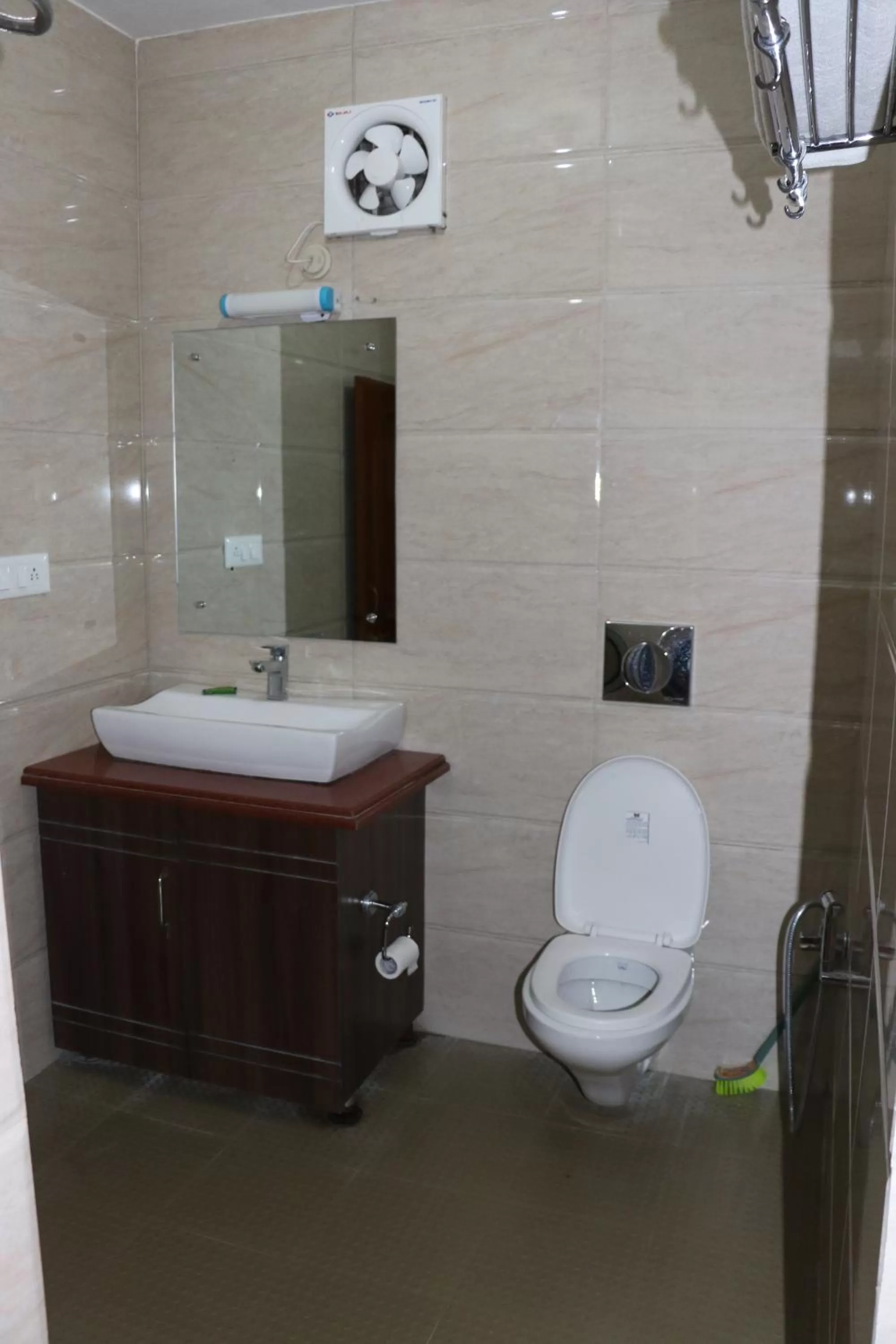 Bathroom in Green Hotel