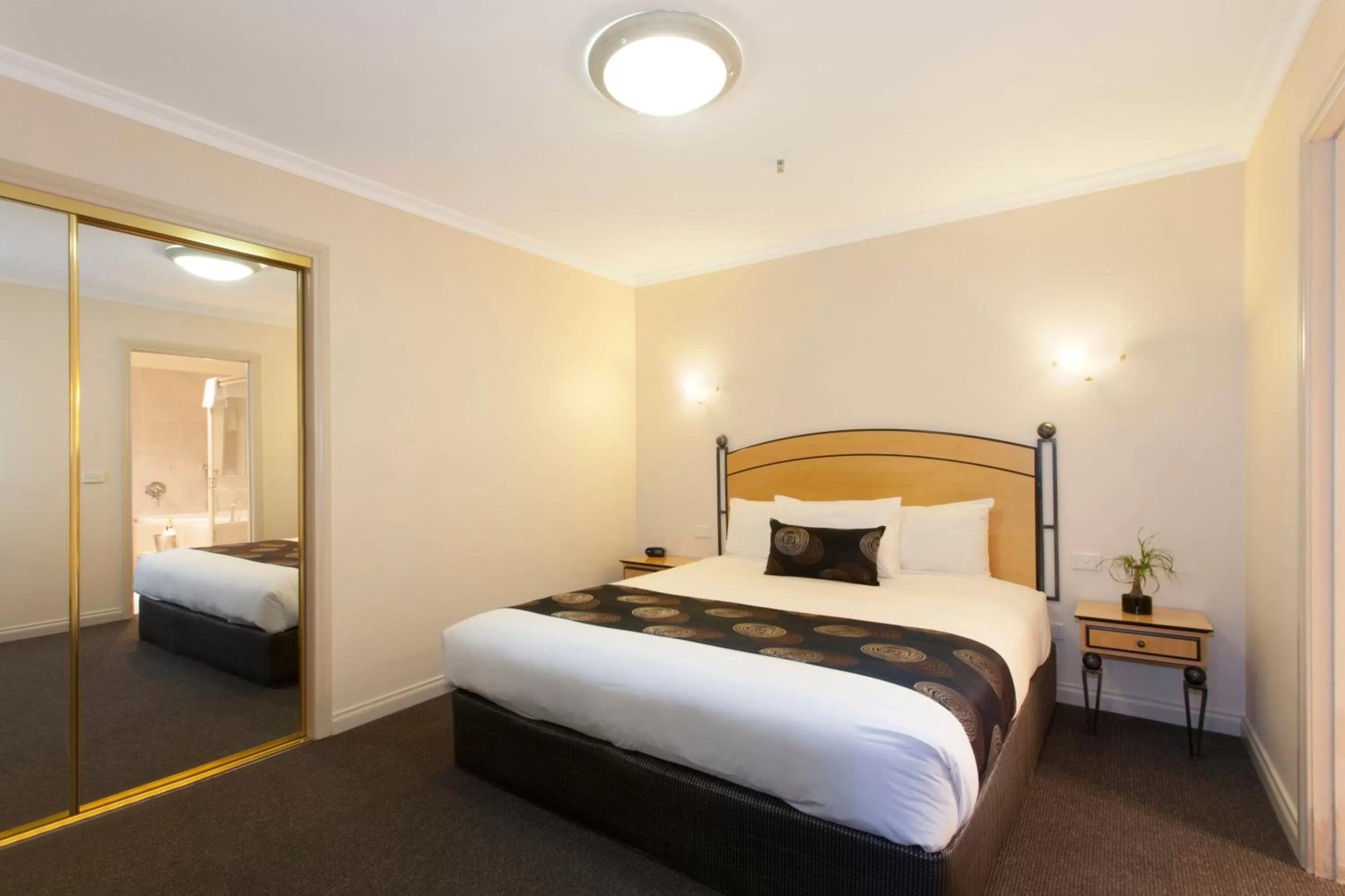 Bedroom, Bed in Melbourne Metropole Central Official