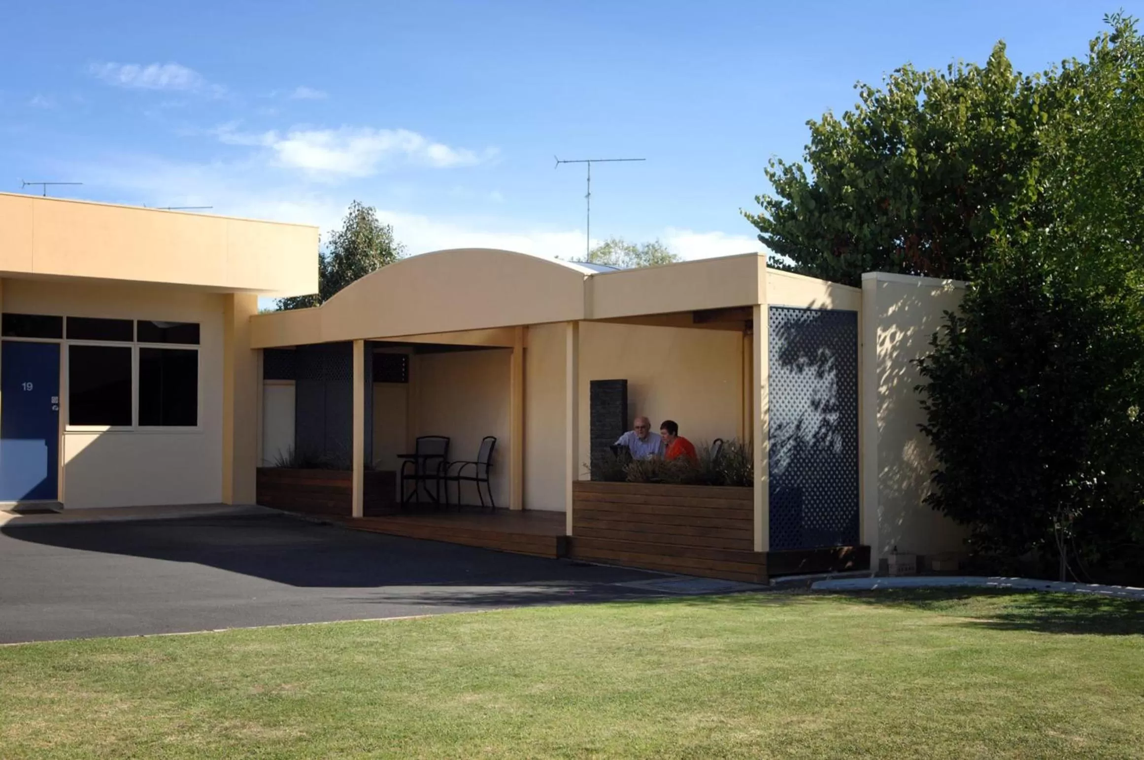 Balcony/Terrace in Tower Motor Inn
