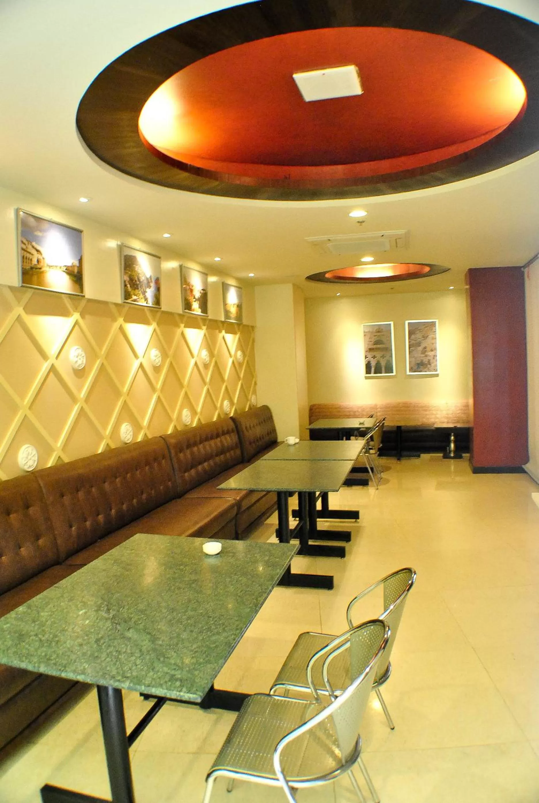 Lobby or reception in Hotel Elizabeth Cebu