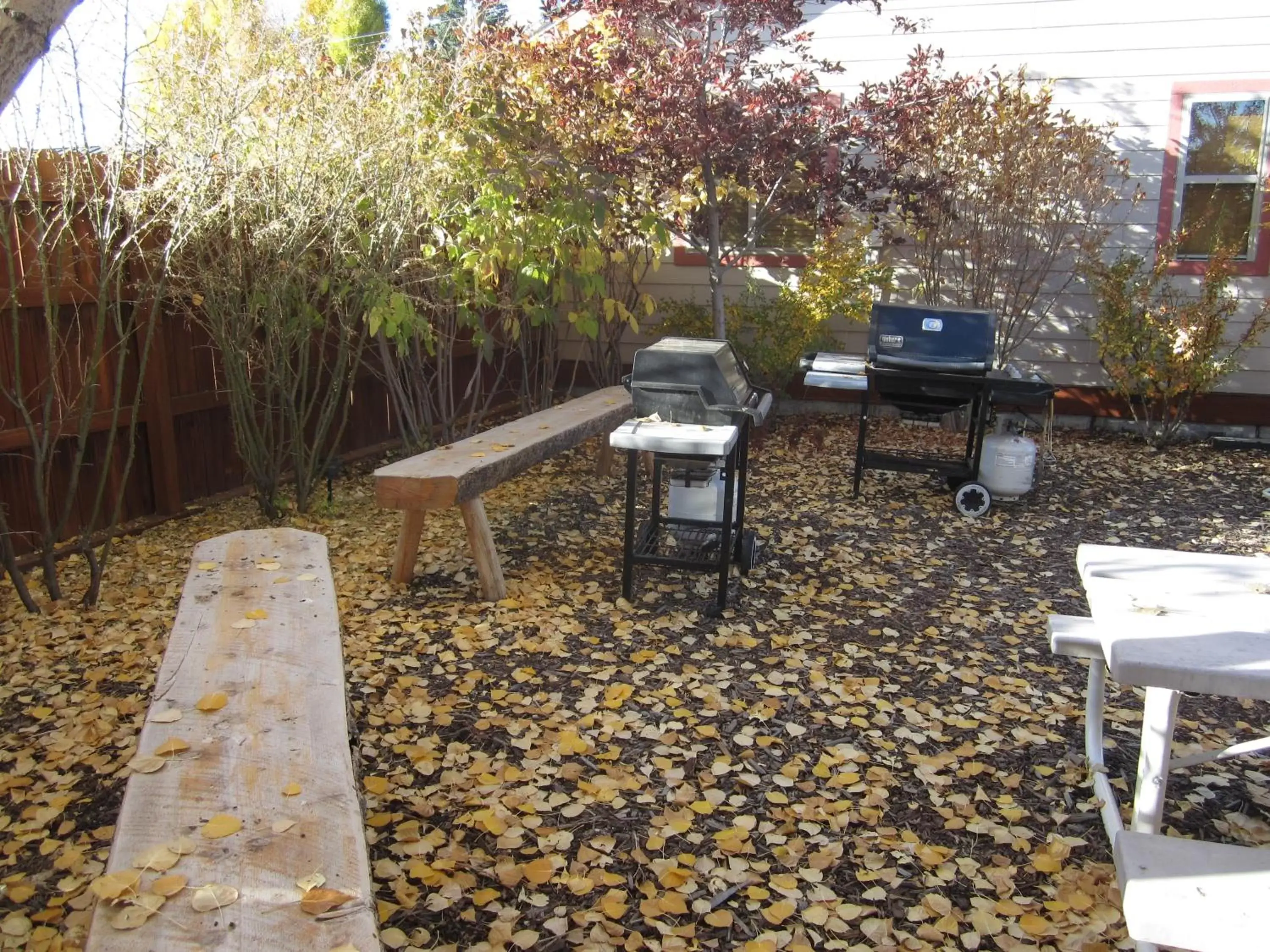 Two-Bedroom Bungalow in Pinedale Cozy Cabins Two-Bedroom Bungalow in Pinedale Cozy Cabins