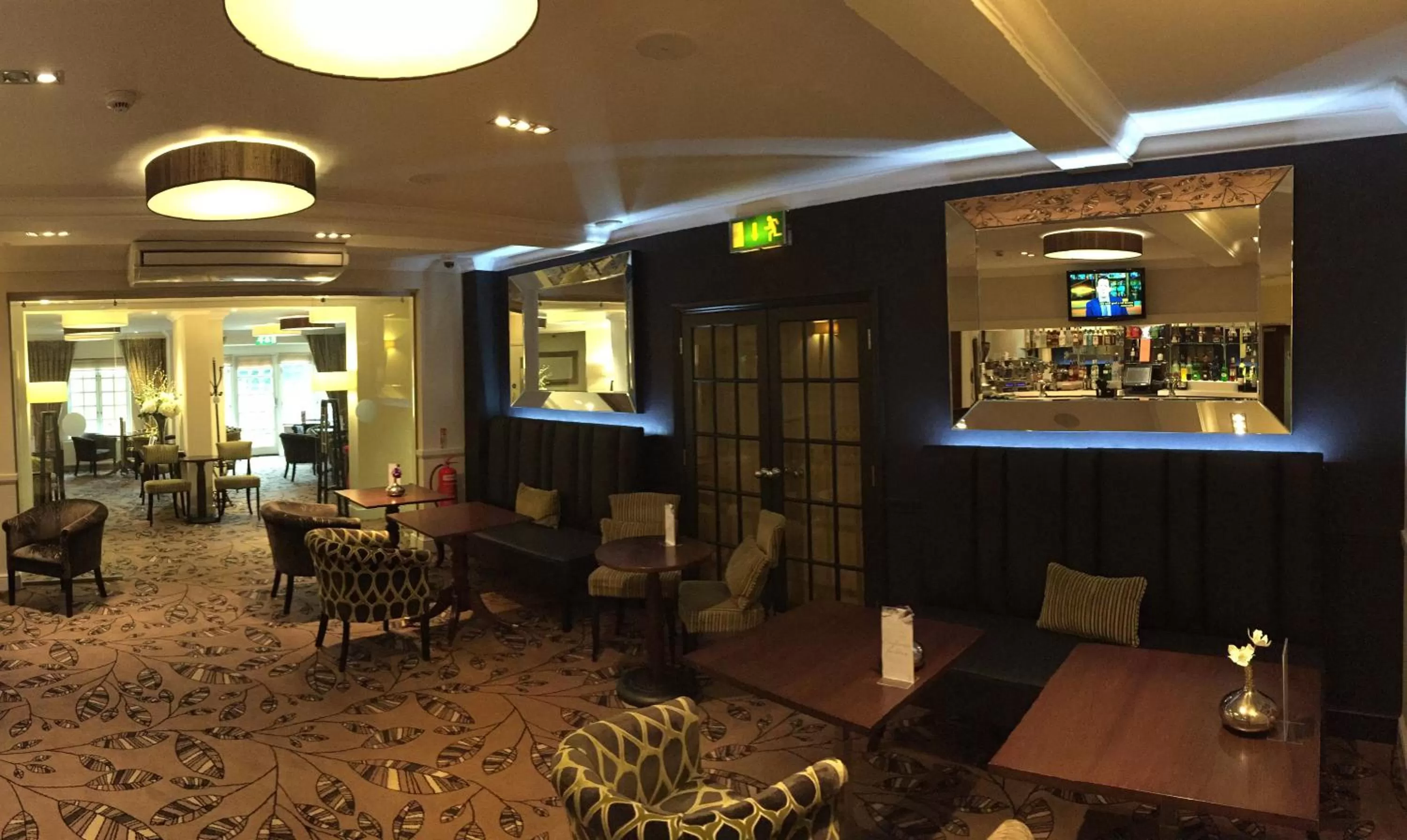 Lounge or bar in Ivy Hill Hotel, Sure Hotel Collection by Best Western