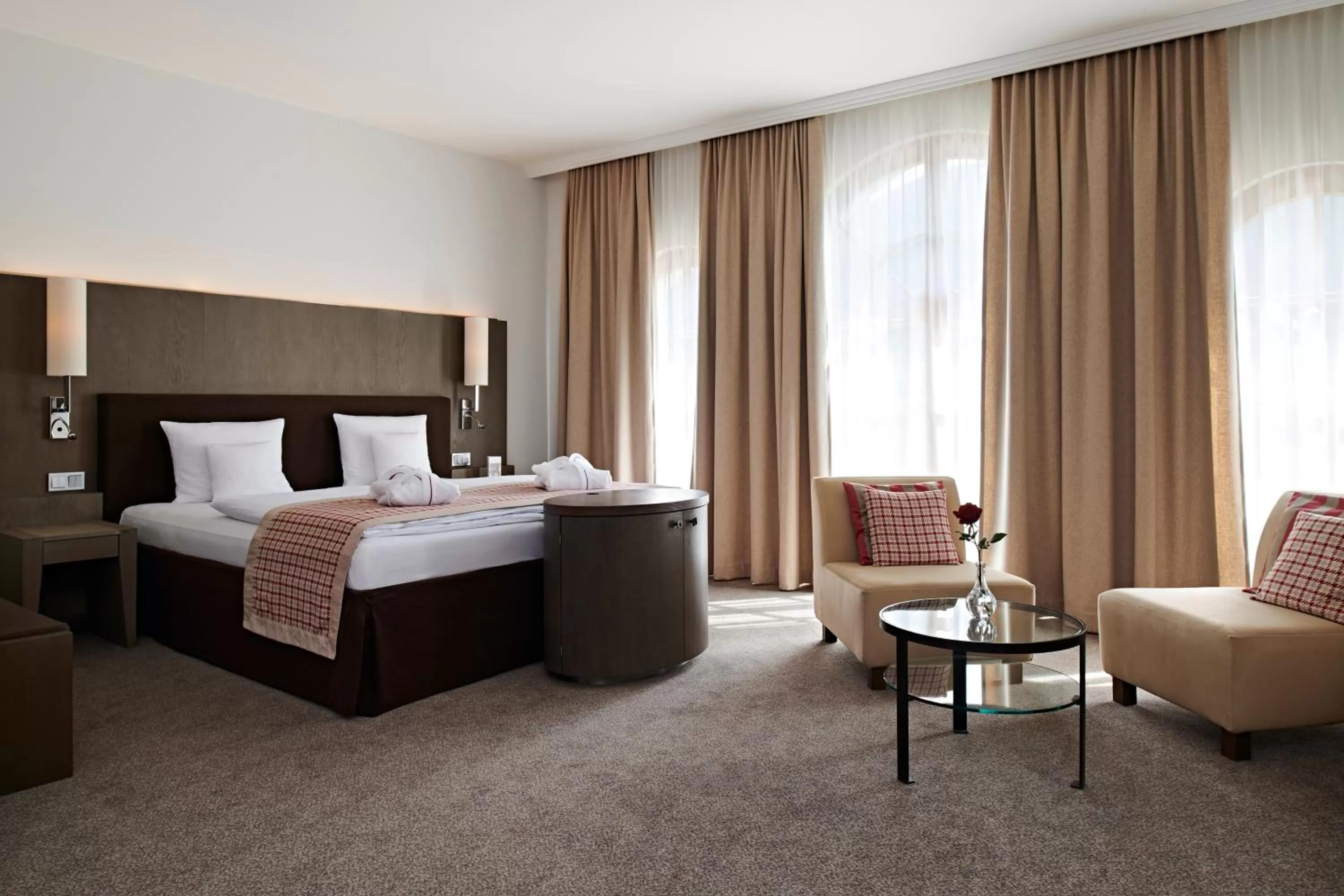 Bed in Schlosshotel Kitzbühel