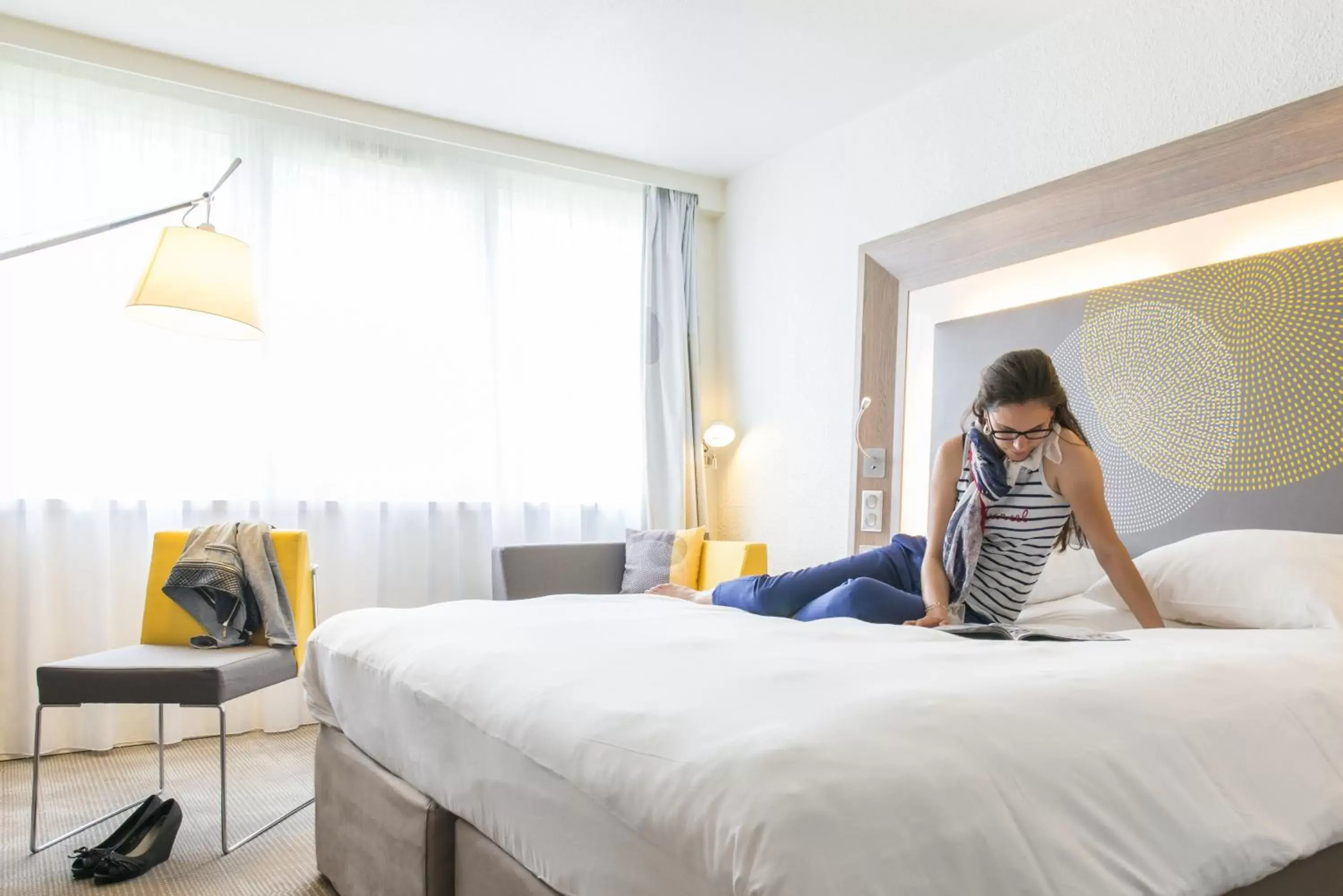 Family Room with Sofa in Novotel Le Mans Family Room with Sofa in Novotel Le Mans