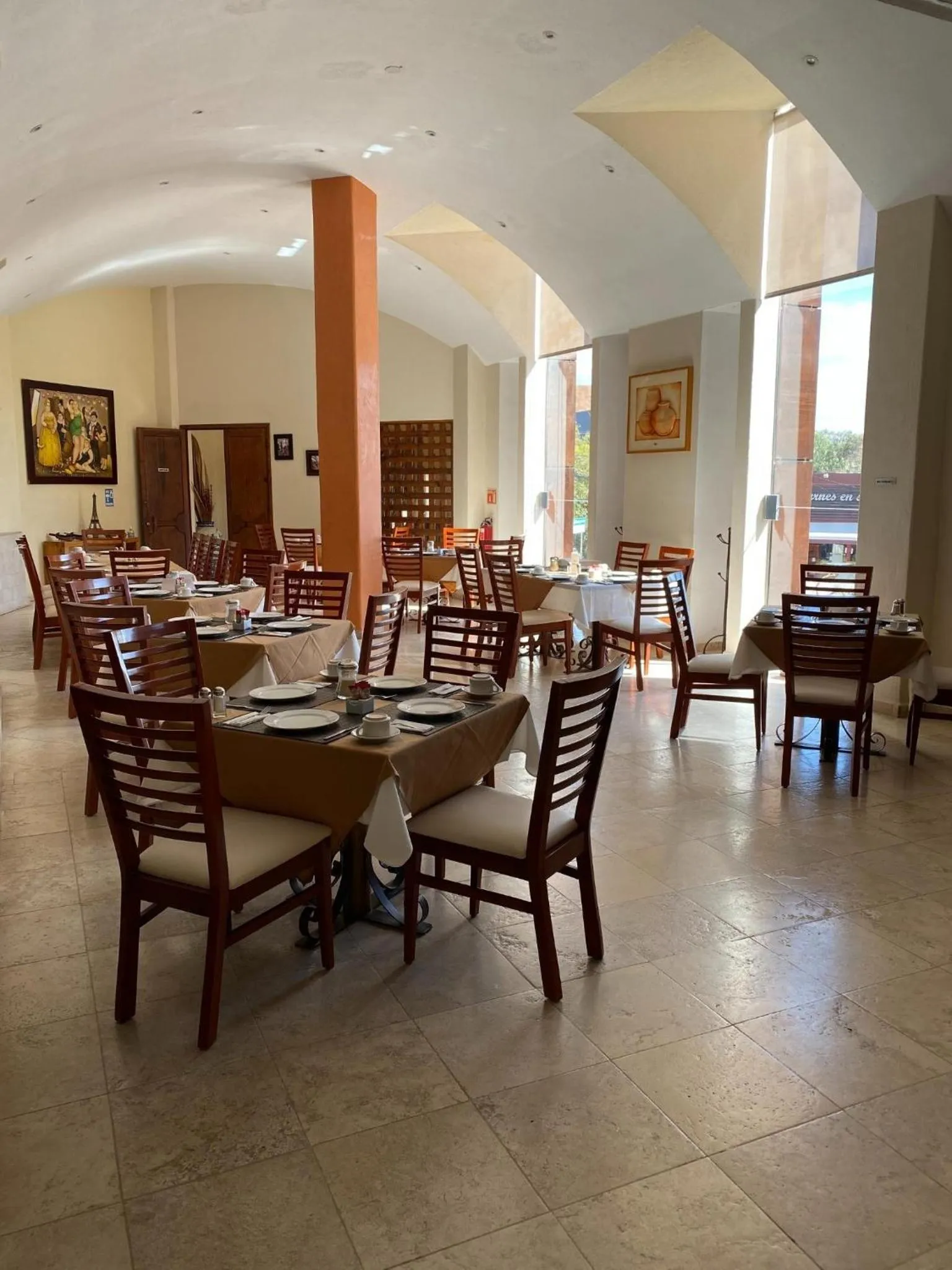 Restaurant/places to eat in Hotel Quinta Las Alondras