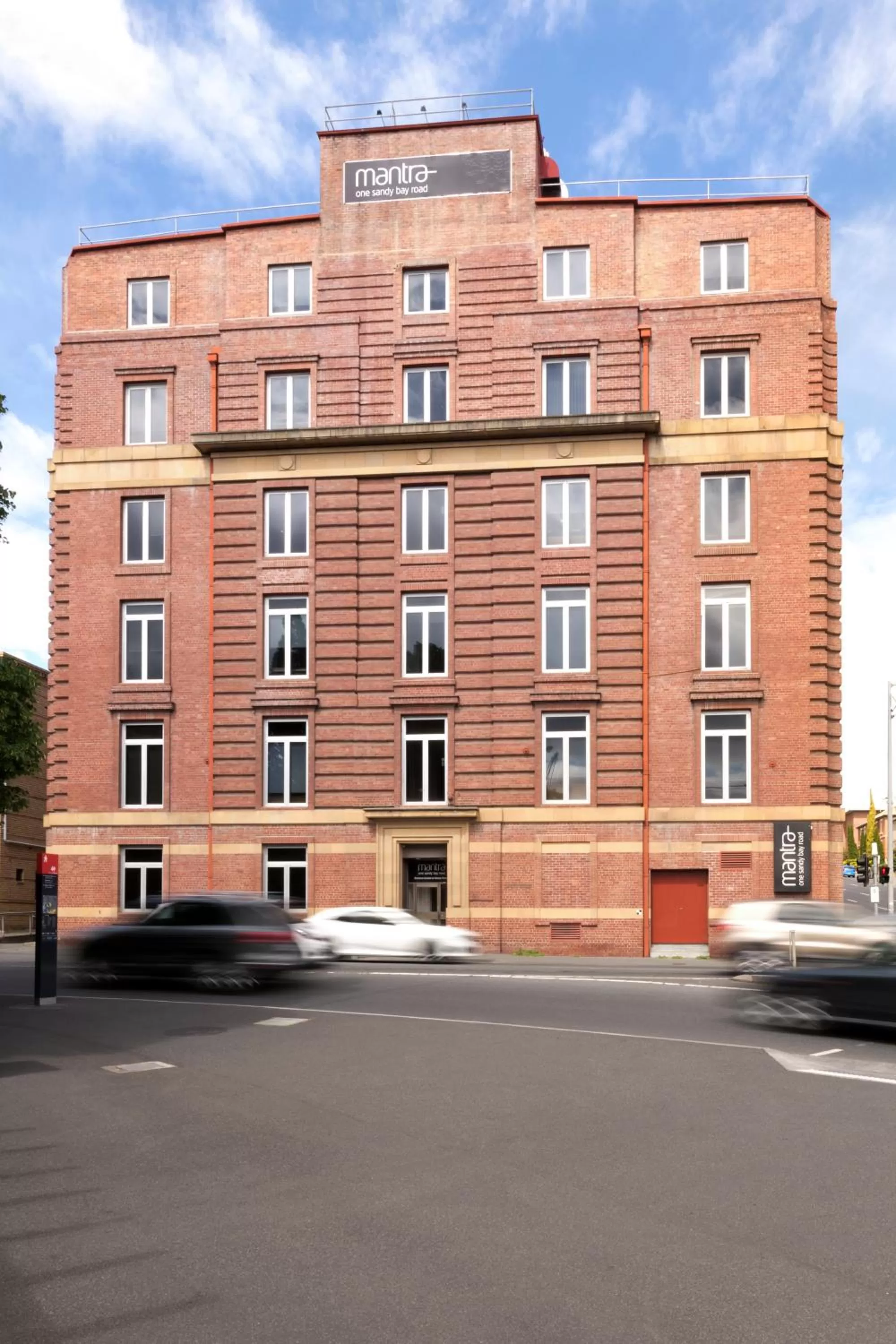 Property building in Mantra One Sandy Bay Road