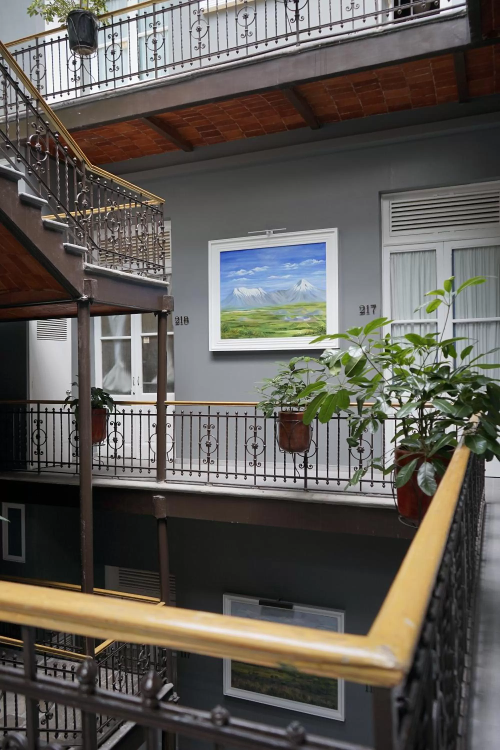 Property building in Hotel Principal