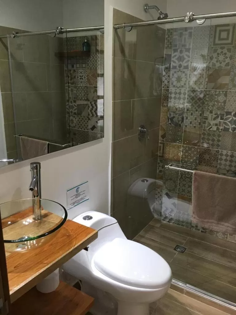 Bathroom in Hotel La Caracola