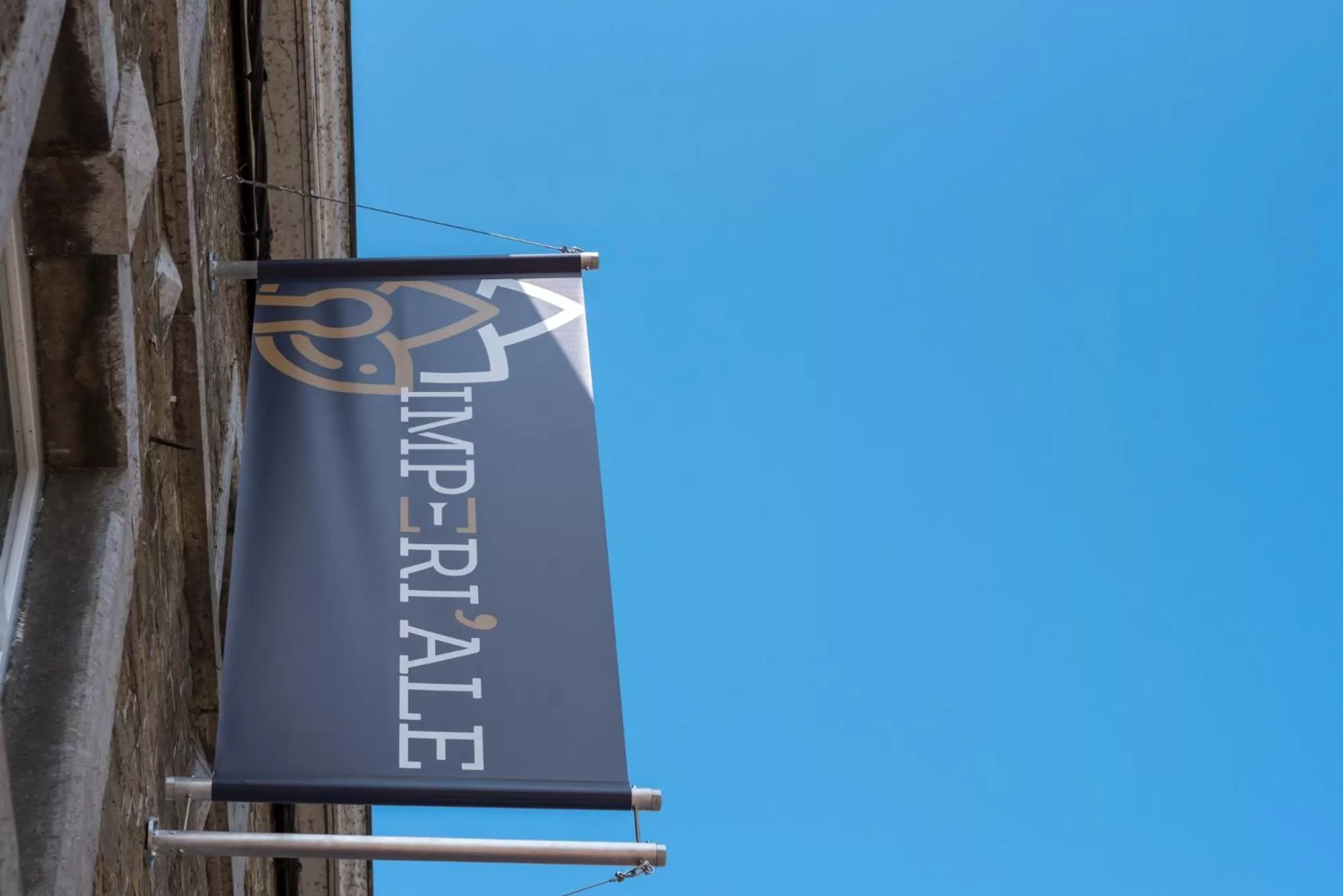 Property logo or sign in Hôtel Imperi'Ale