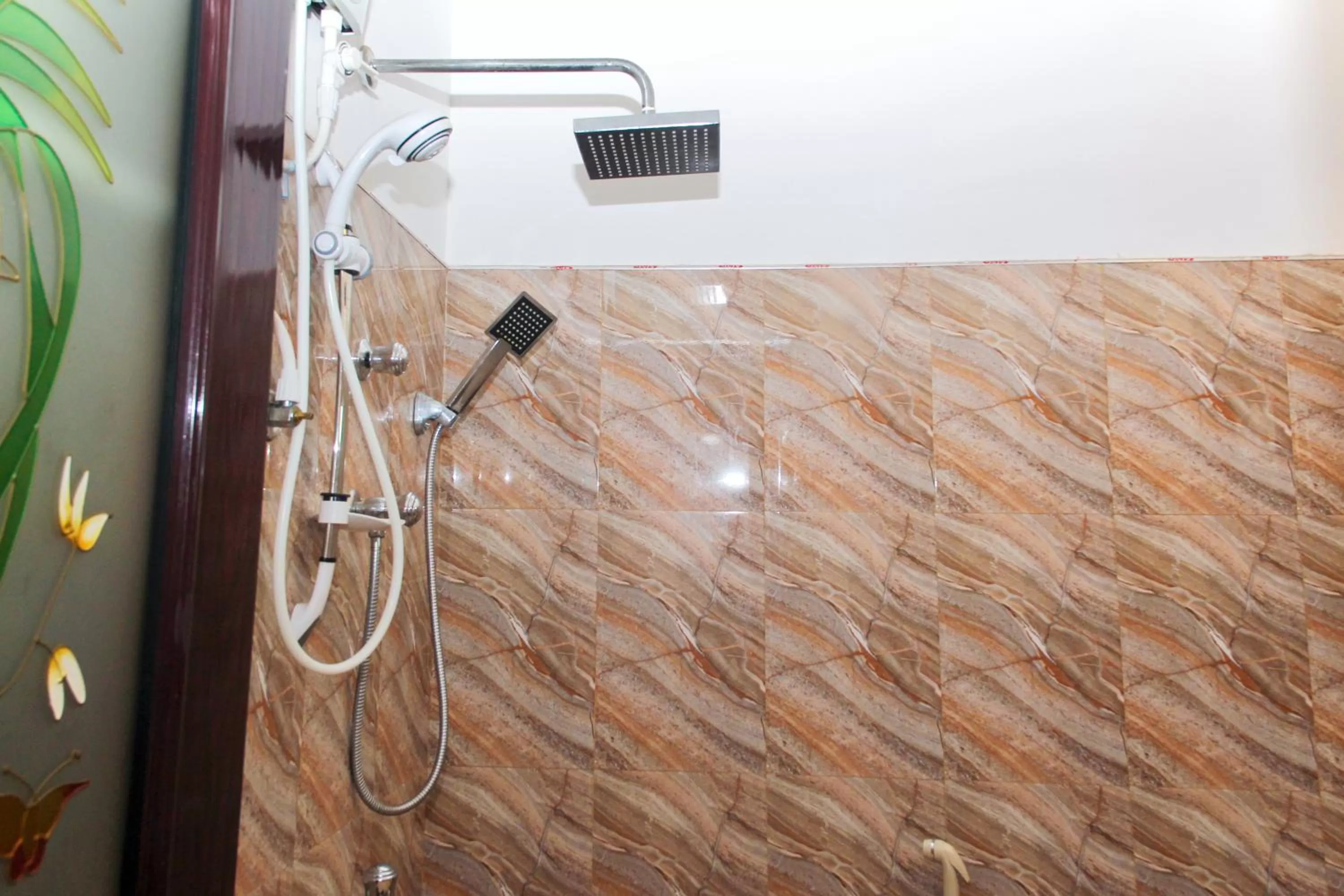 Bathroom in Pearl Resort Mirissa