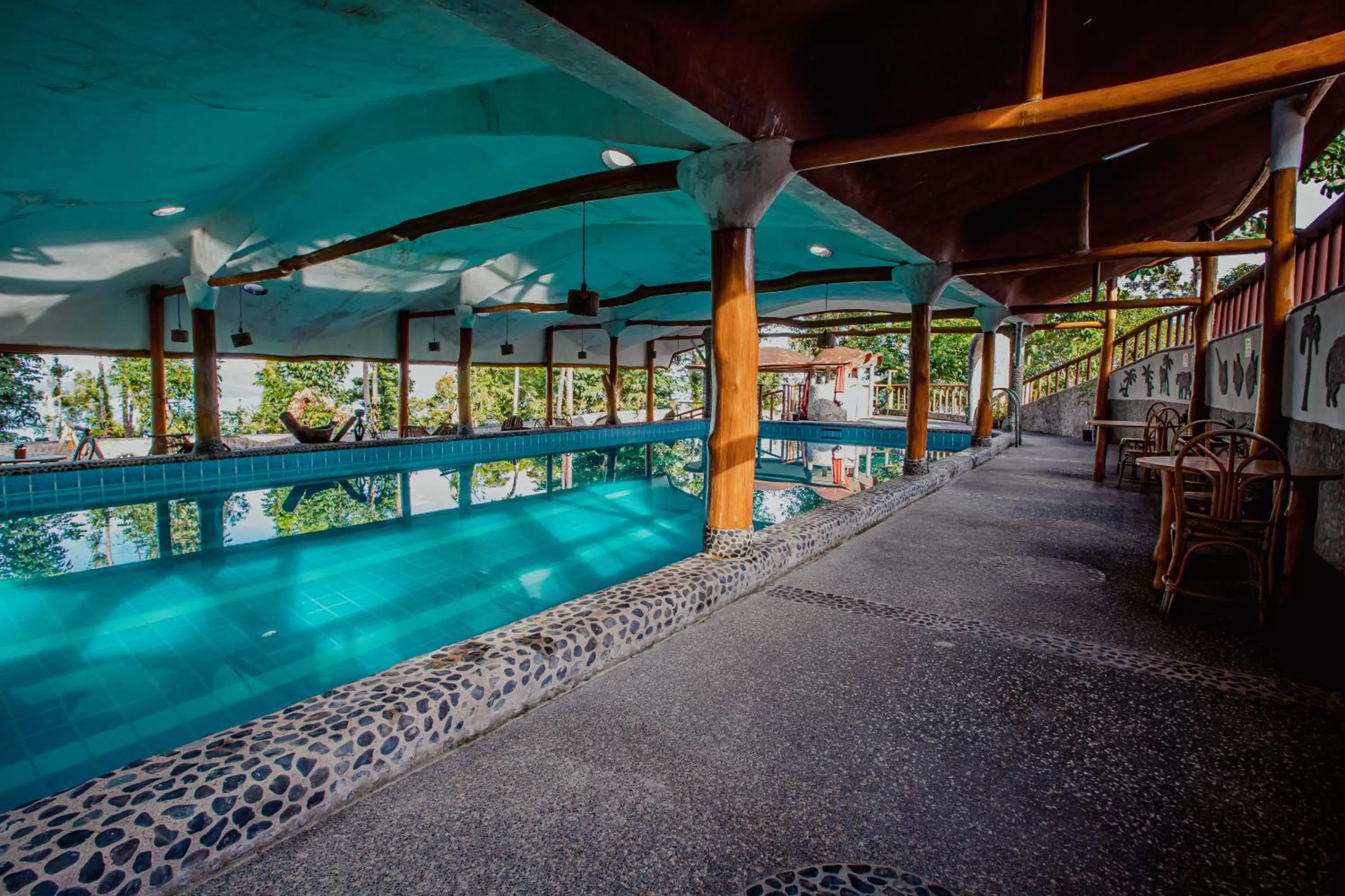 Swimming pool in Atremaru Jungle Retreat