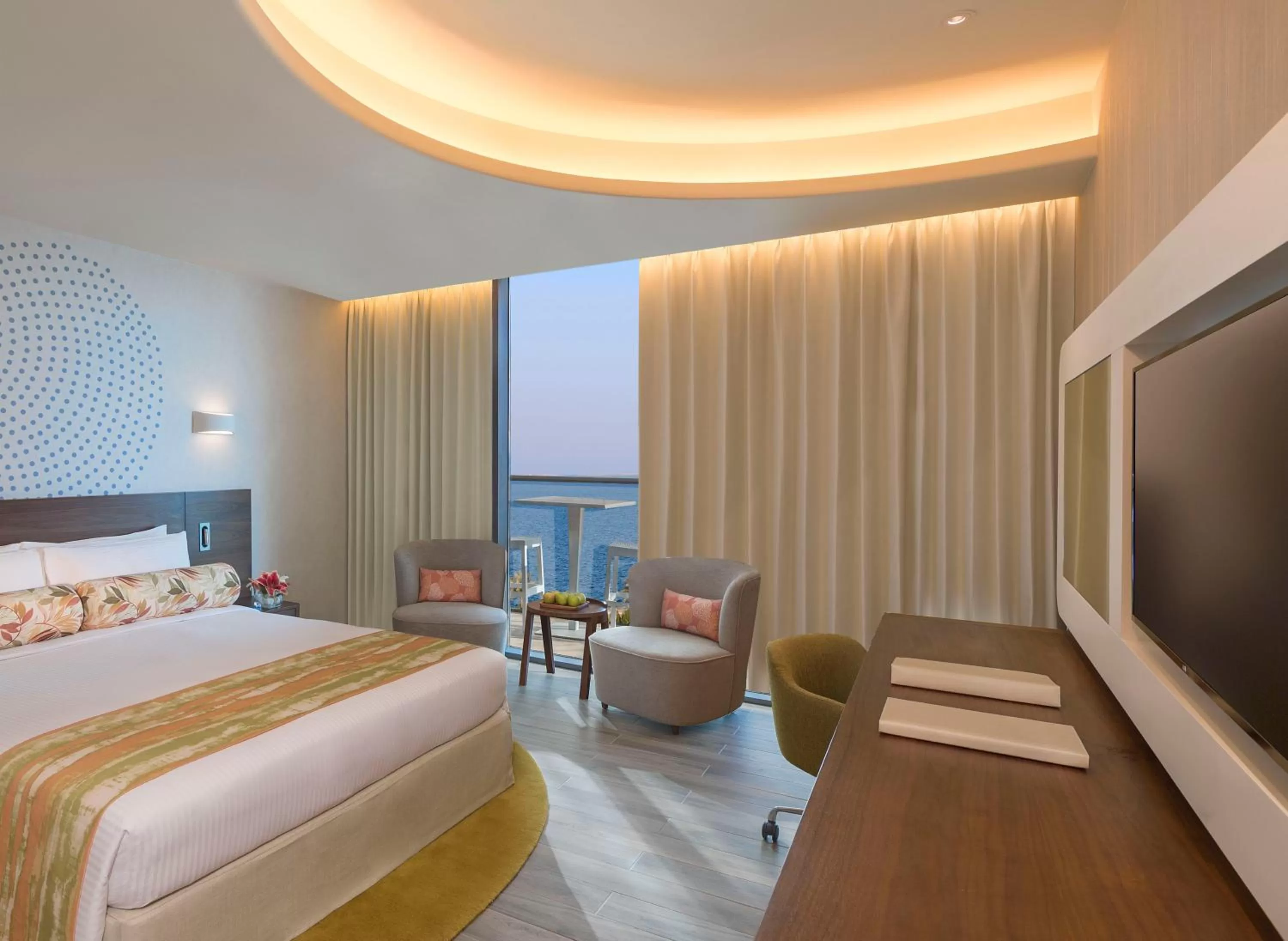 Sea view, Bed in The Retreat Palm Dubai MGallery by Sofitel