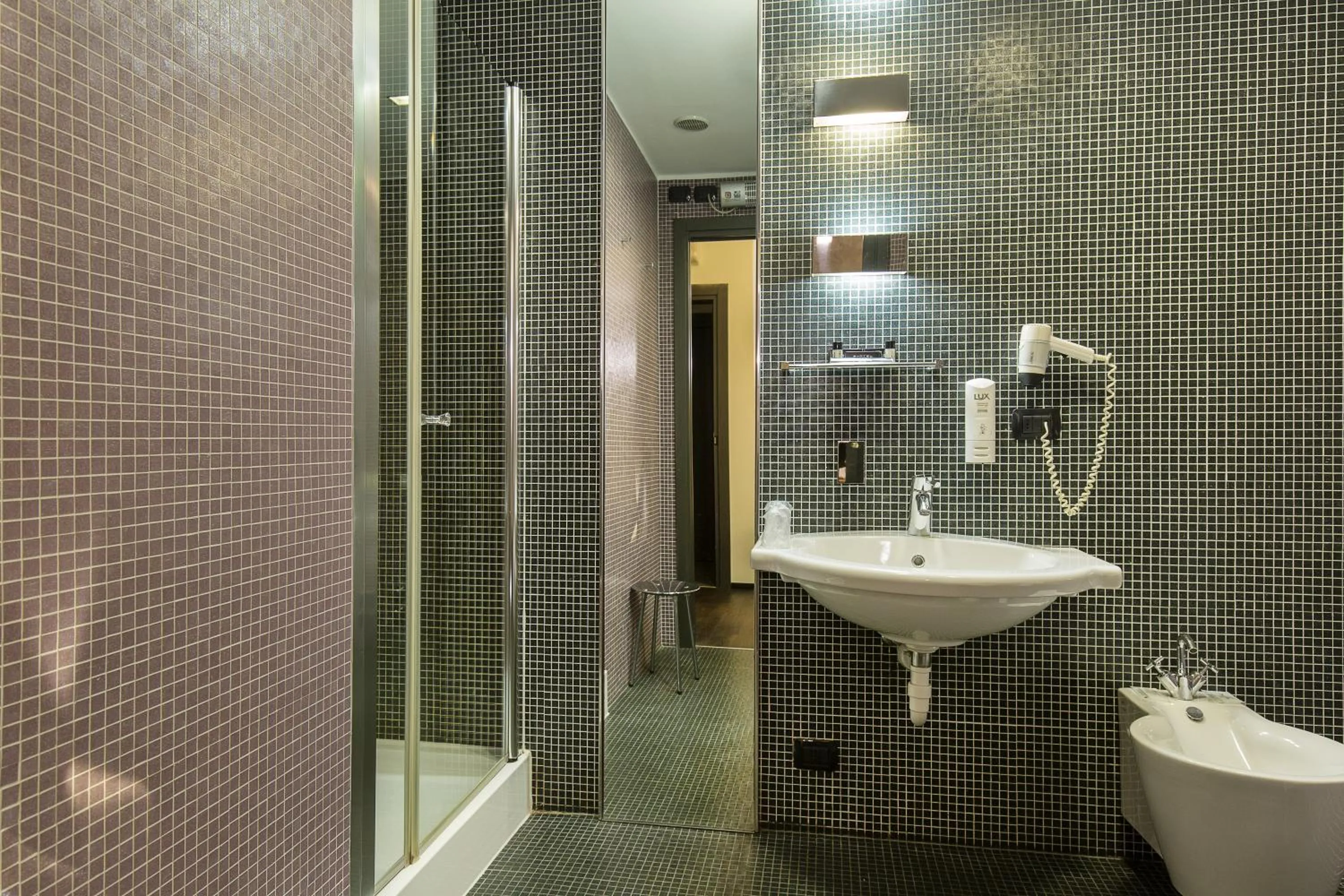 Bathroom in Hotel Ancora