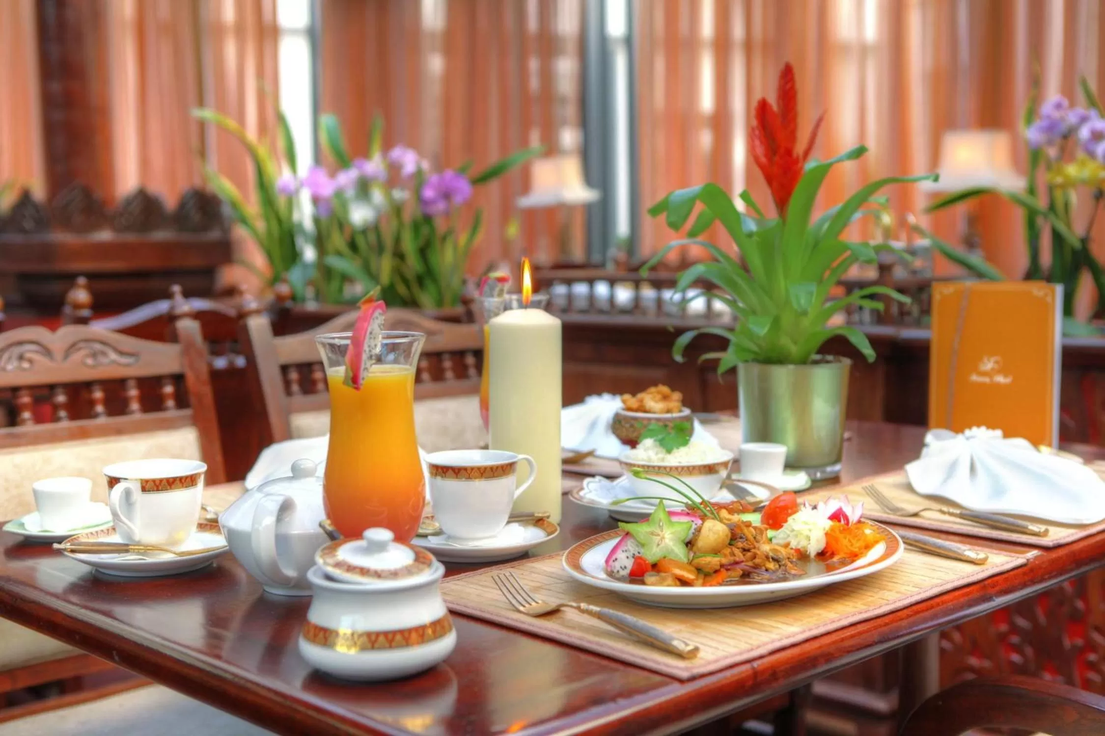 Food and drinks in SEETELHOTEL Ahlbecker Hof das elegante Traditionshotel & ruhiger Rückzugsort an der Ostsee