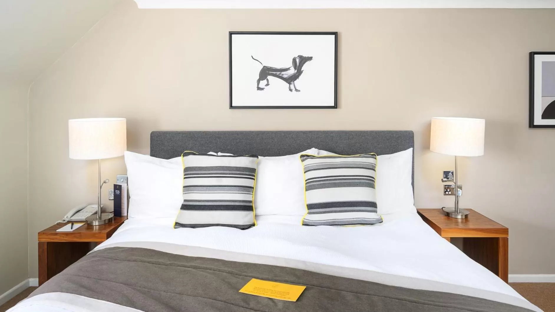 Bed in voco Oxford Spires by IHG