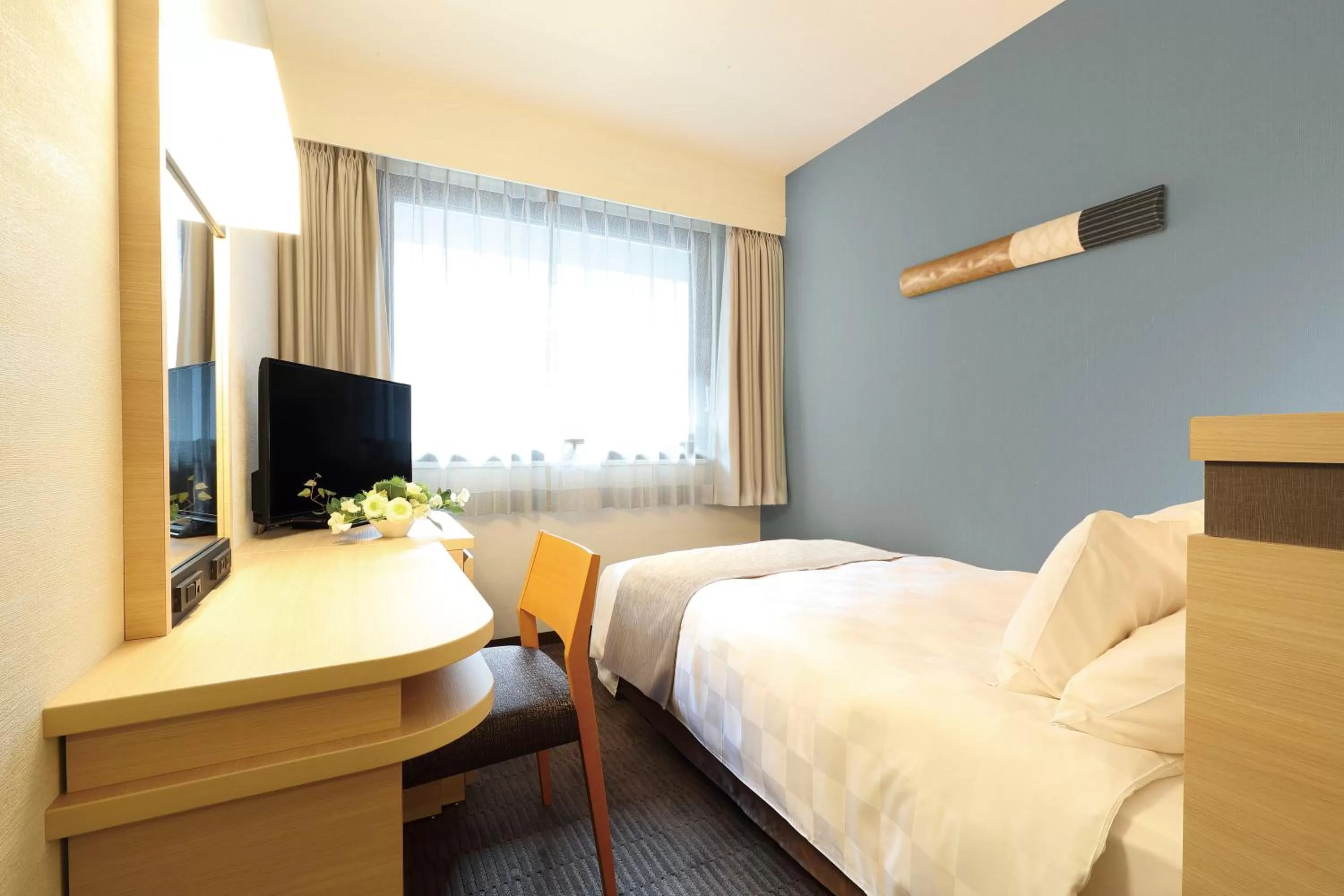 Photo of the whole room, Bed in Karasuma Kyoto Hotel