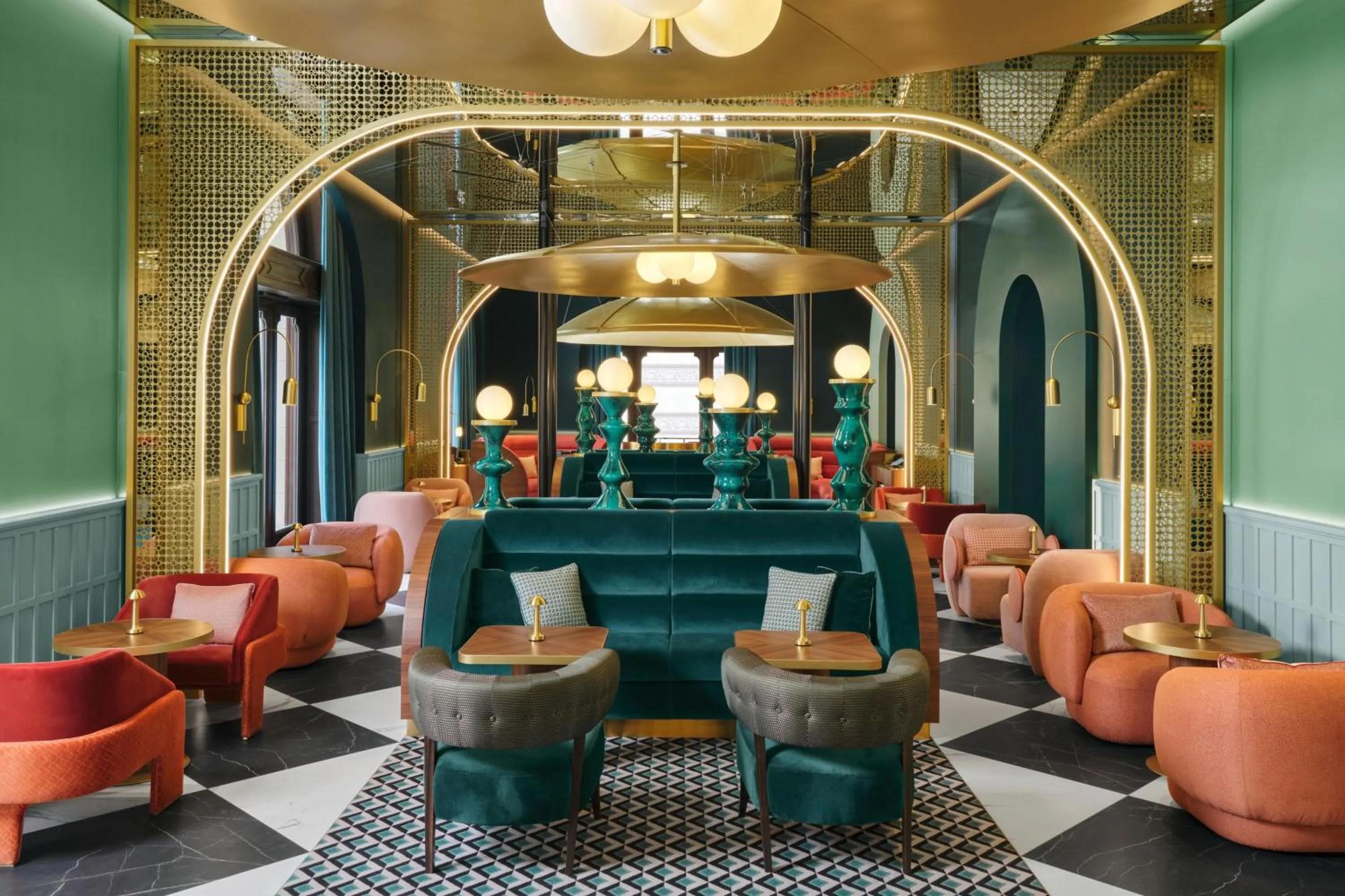 Lounge or bar in W Budapest