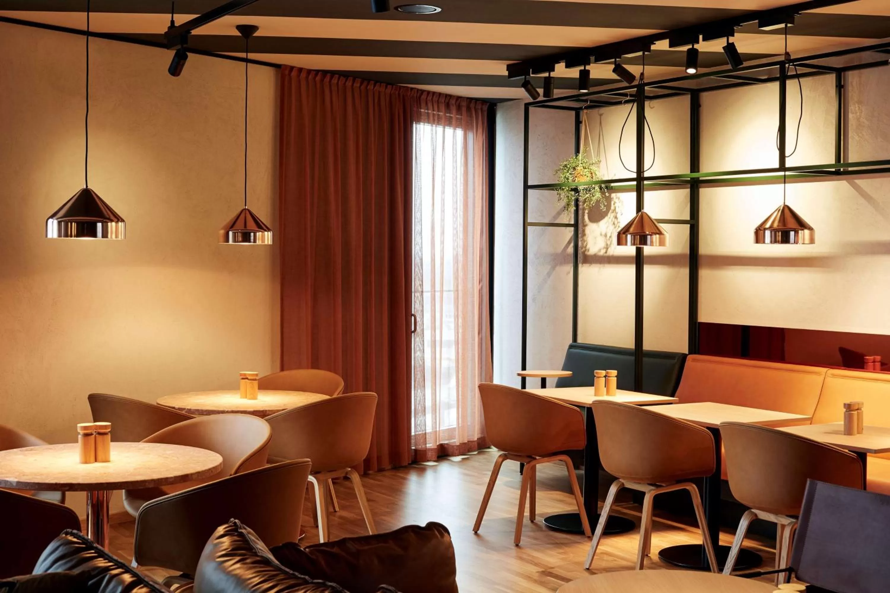 Lounge or bar in Scandic Frankfurt Hafenpark