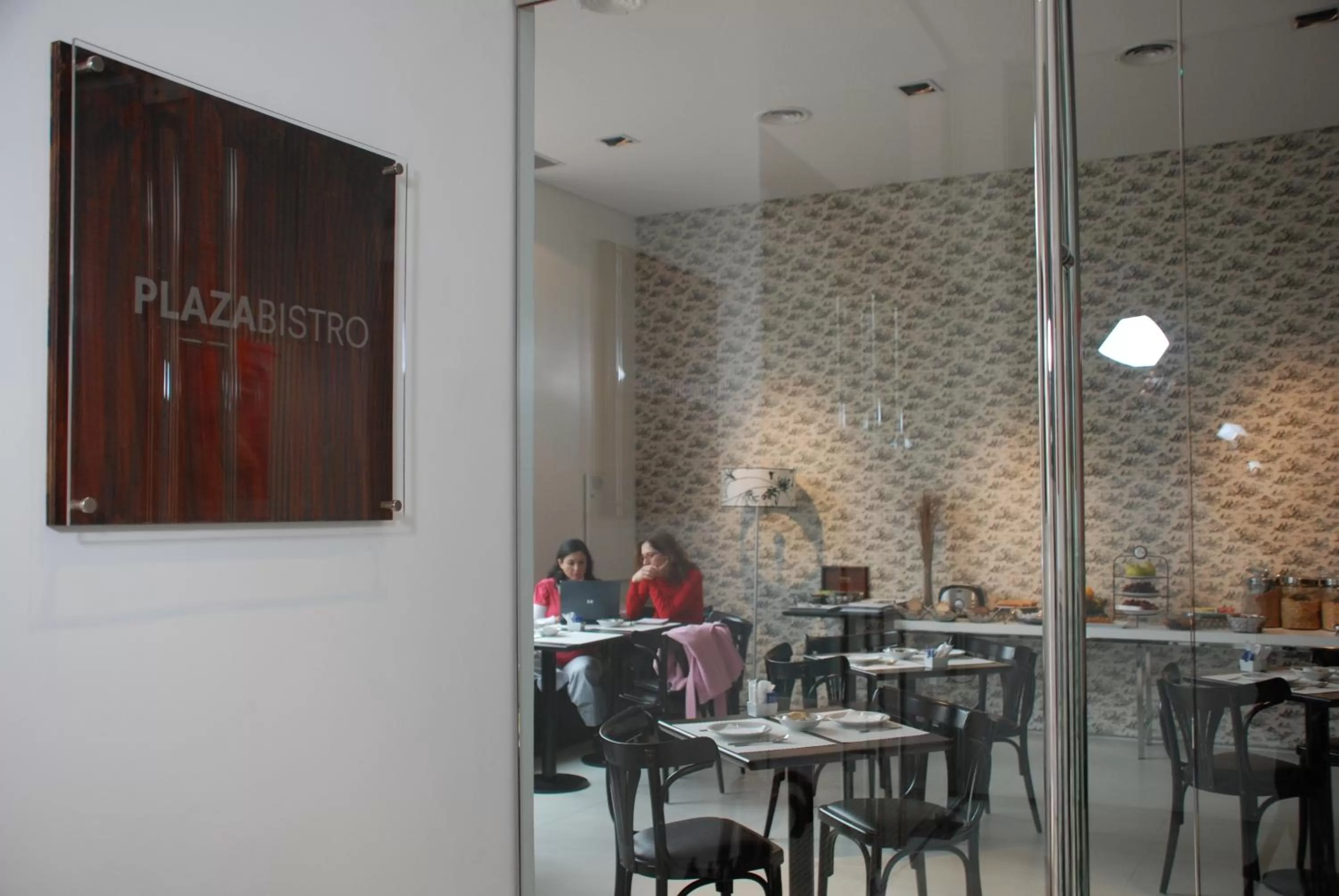 Breakfast in San Isidro Plaza Hotel