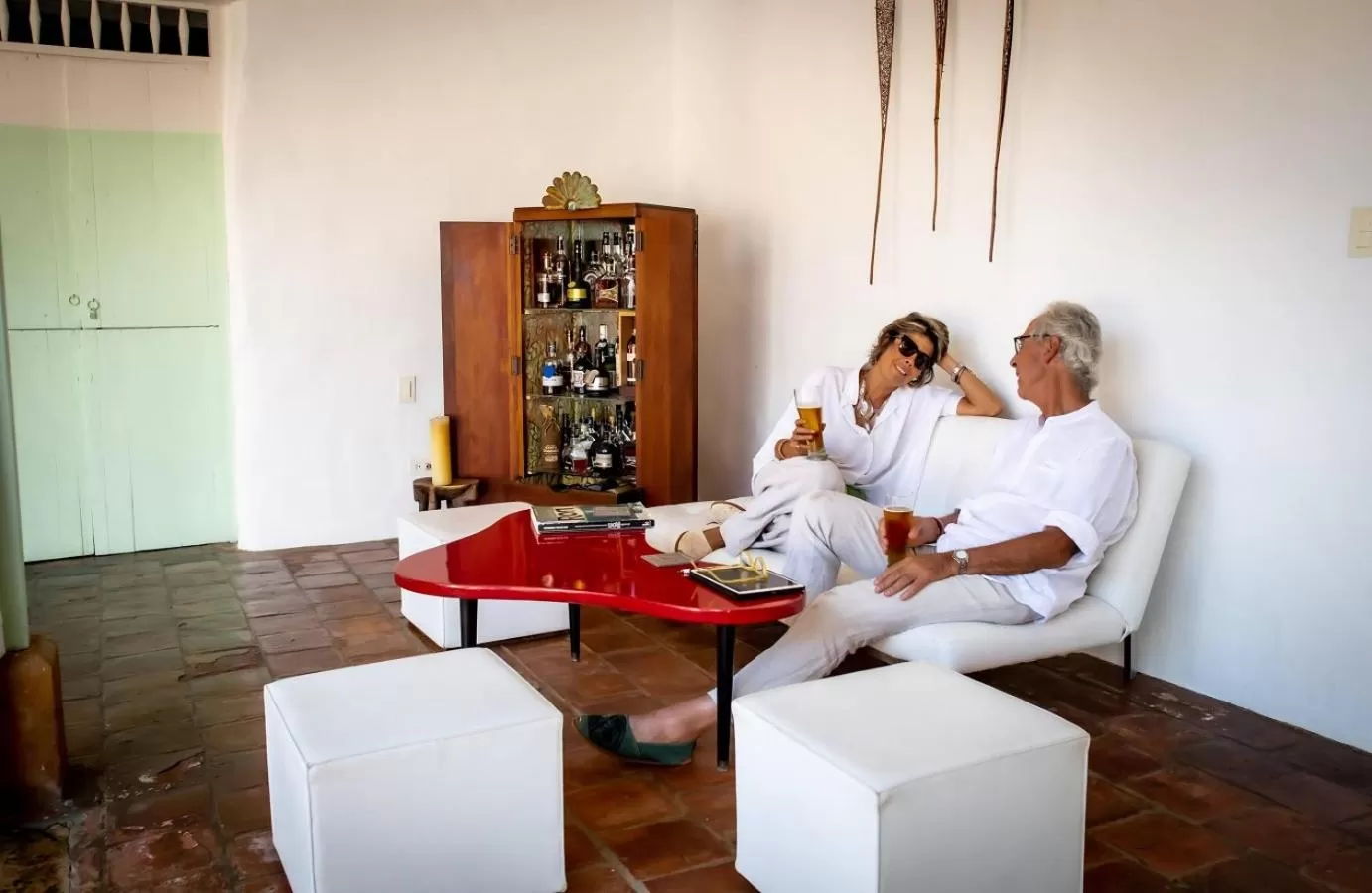 People in La Nube Posada