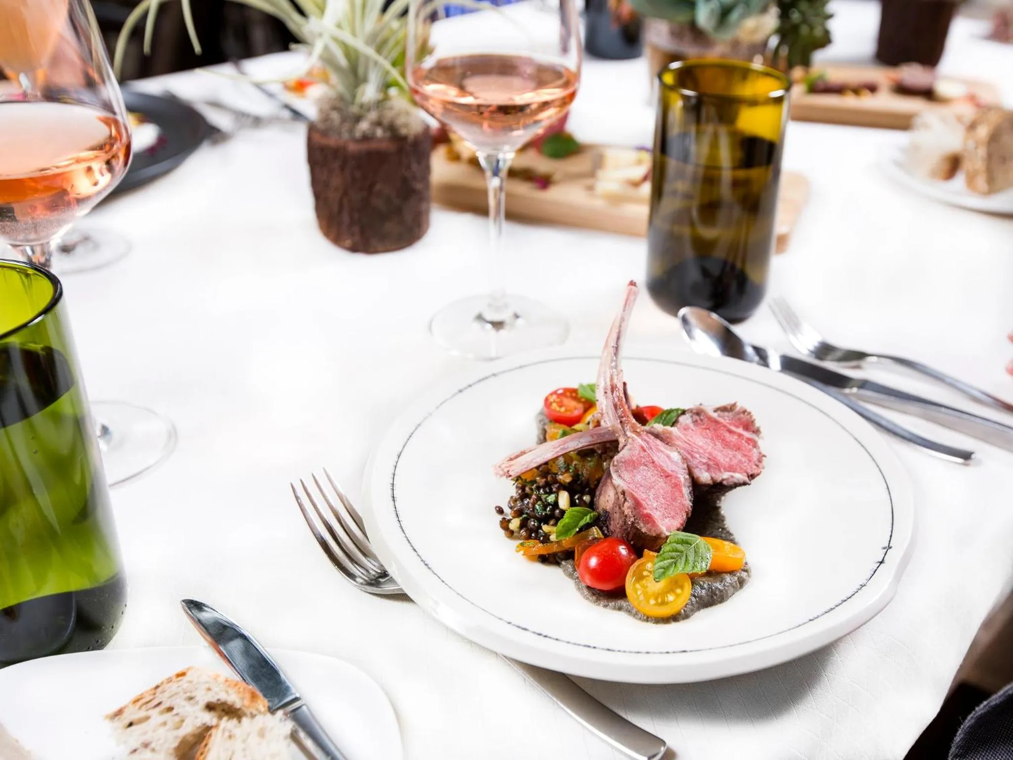 Restaurant/places to eat in AT&T Hotel & Conference Center