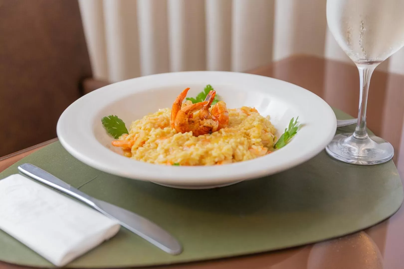 Restaurant/places to eat in Ritz Suites Grand Hotel Boutique