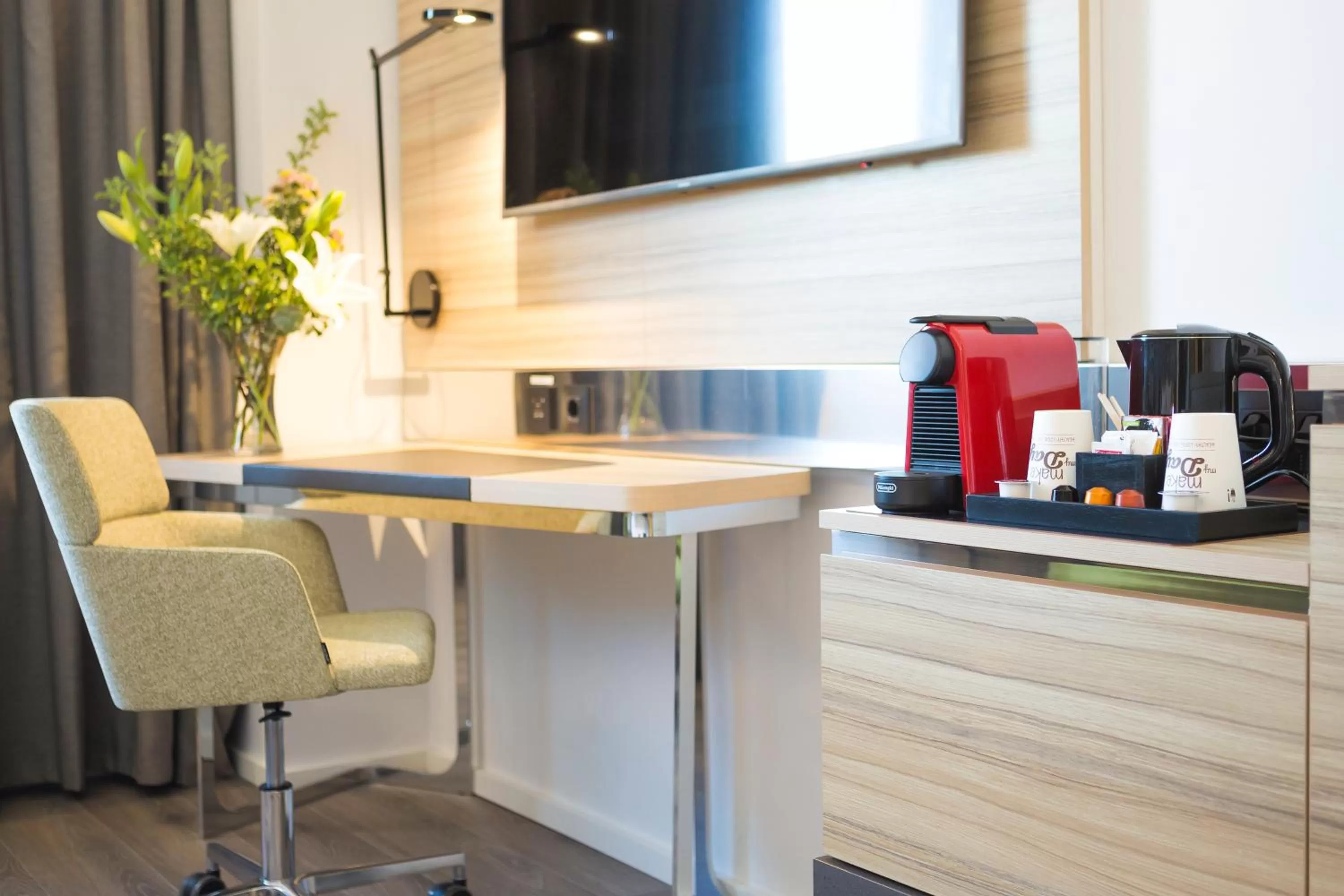 Coffee/tea facilities in Novotel Sevilla