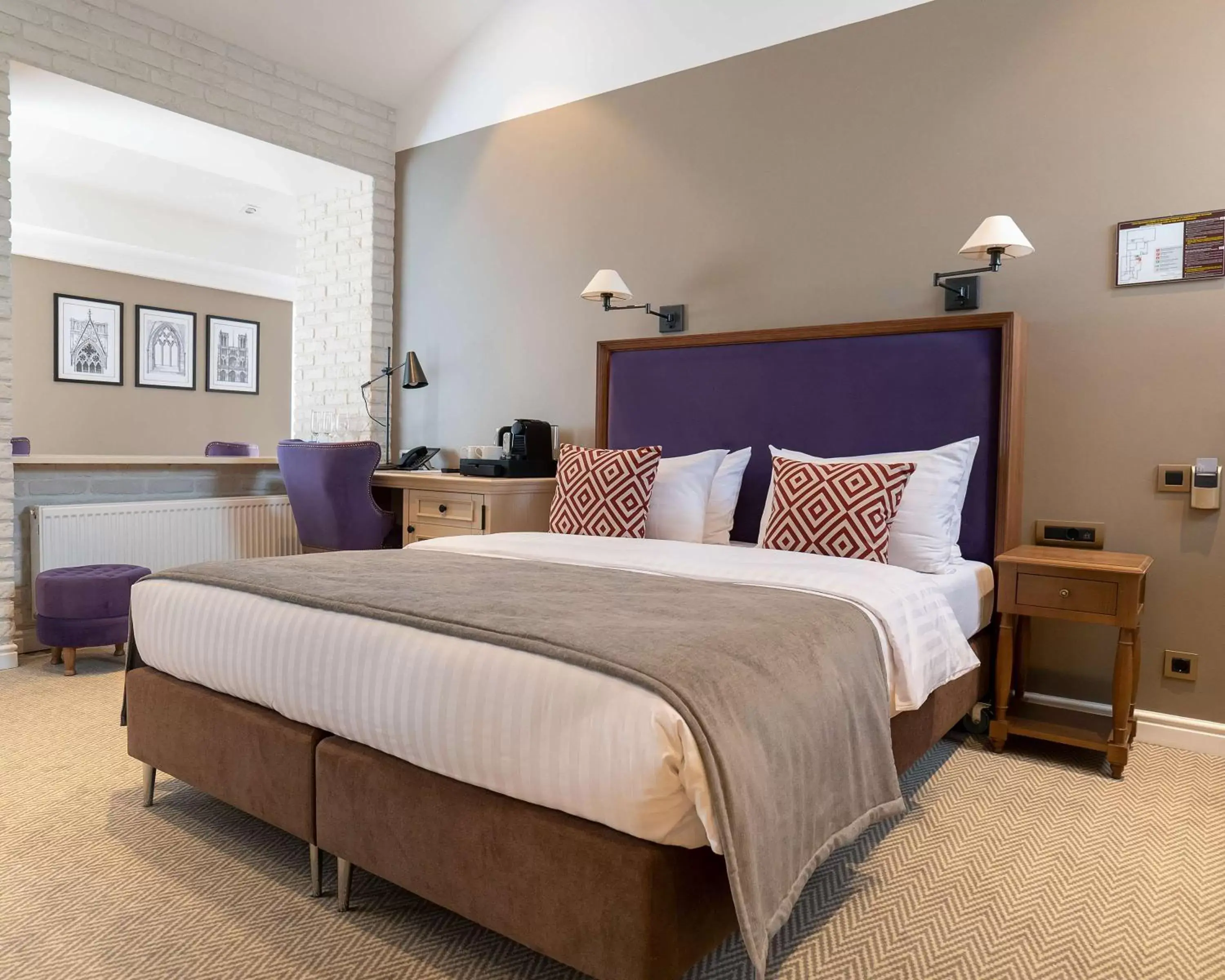 Superior King Room with City View - Non-Smoking in Best Western Plus Market Square Lviv Superior King Room with City View - Non-Smoking in Best Western Plus Market Square Lviv