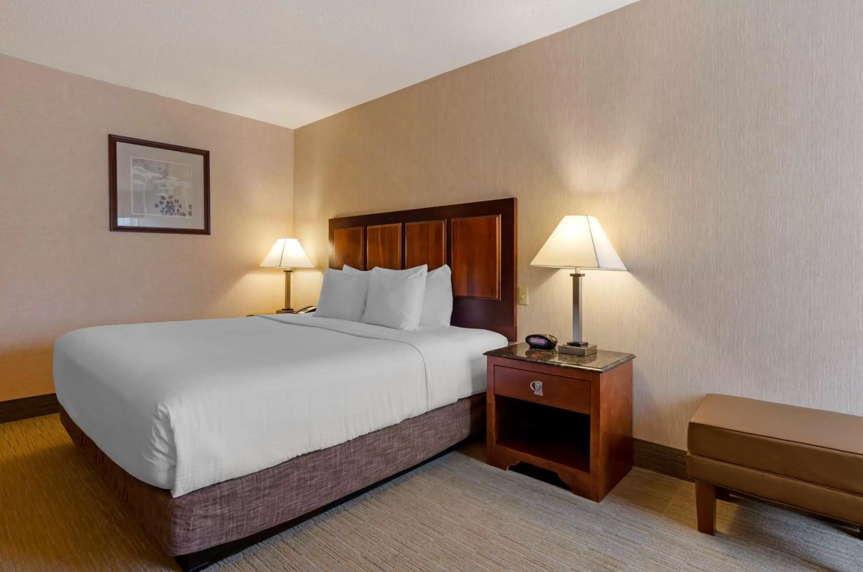 Bedroom in The Staunton Inn