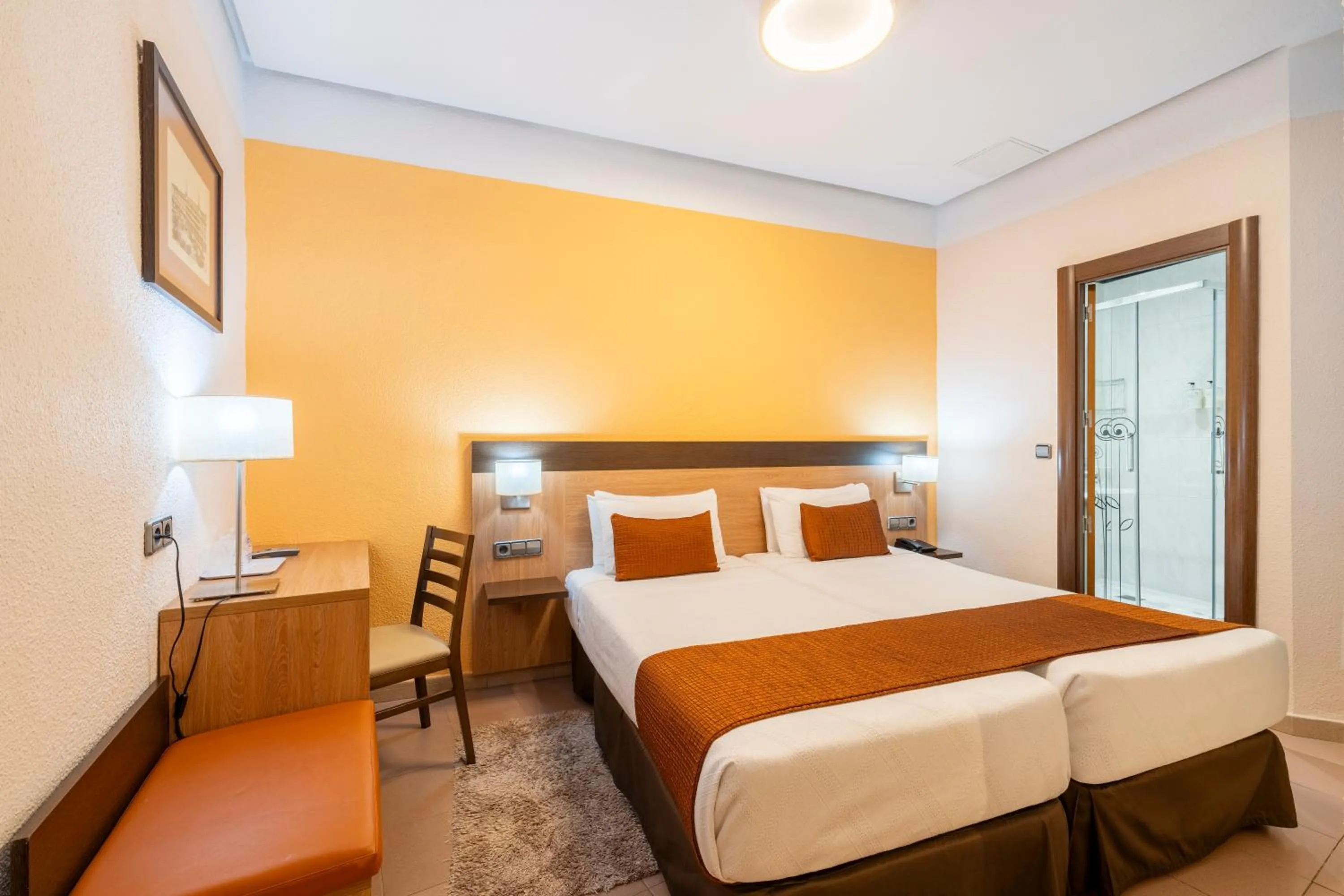 Bedroom, Bed in Hostal Ballesta