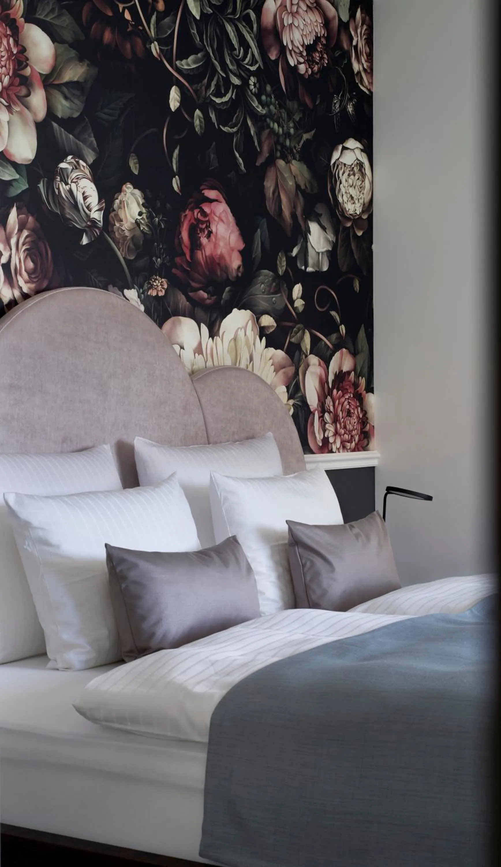 Photo of the whole room, Bed in Das Tegernsee