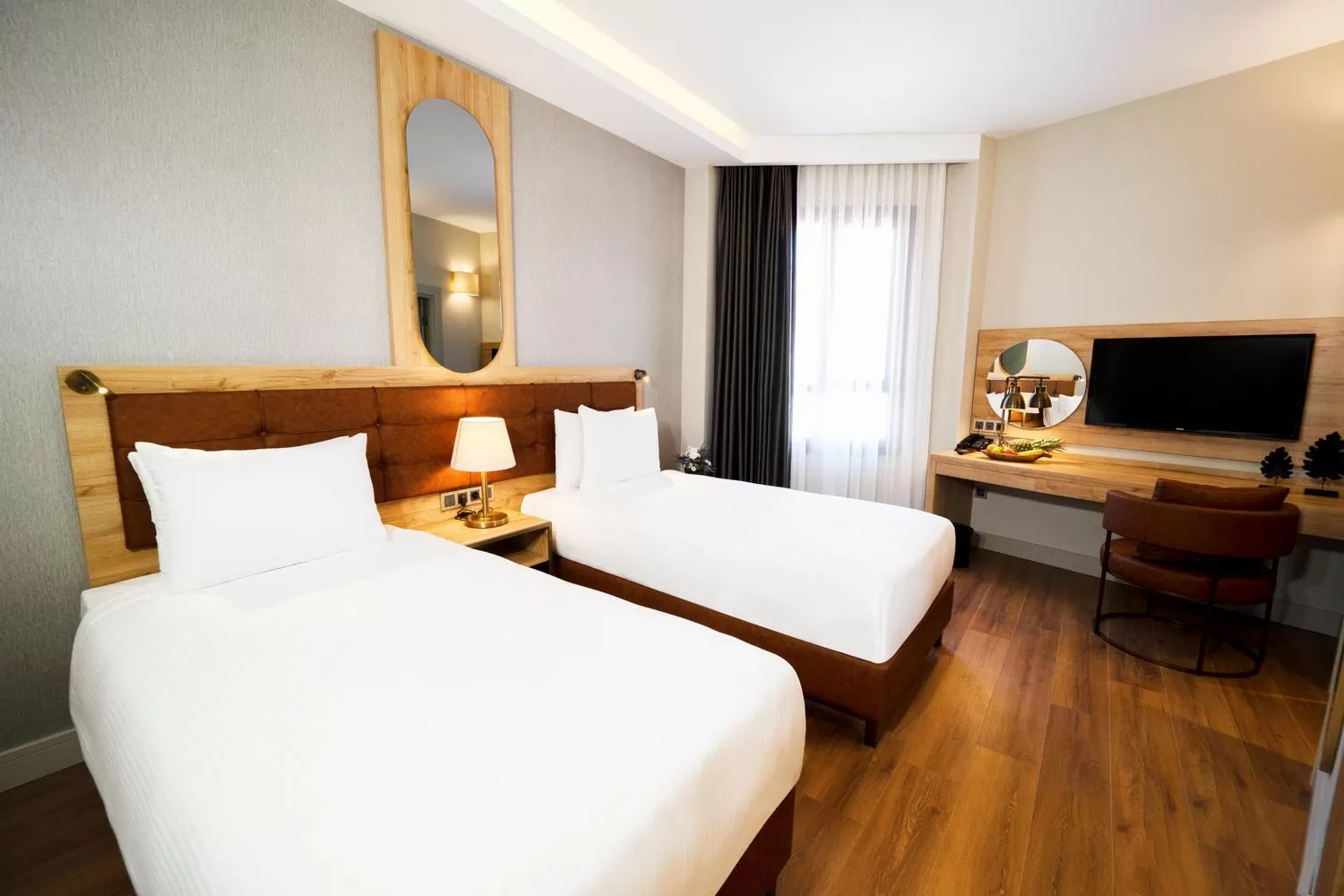 Photo of the whole room, Bed in Grand Sirkeci Hotel