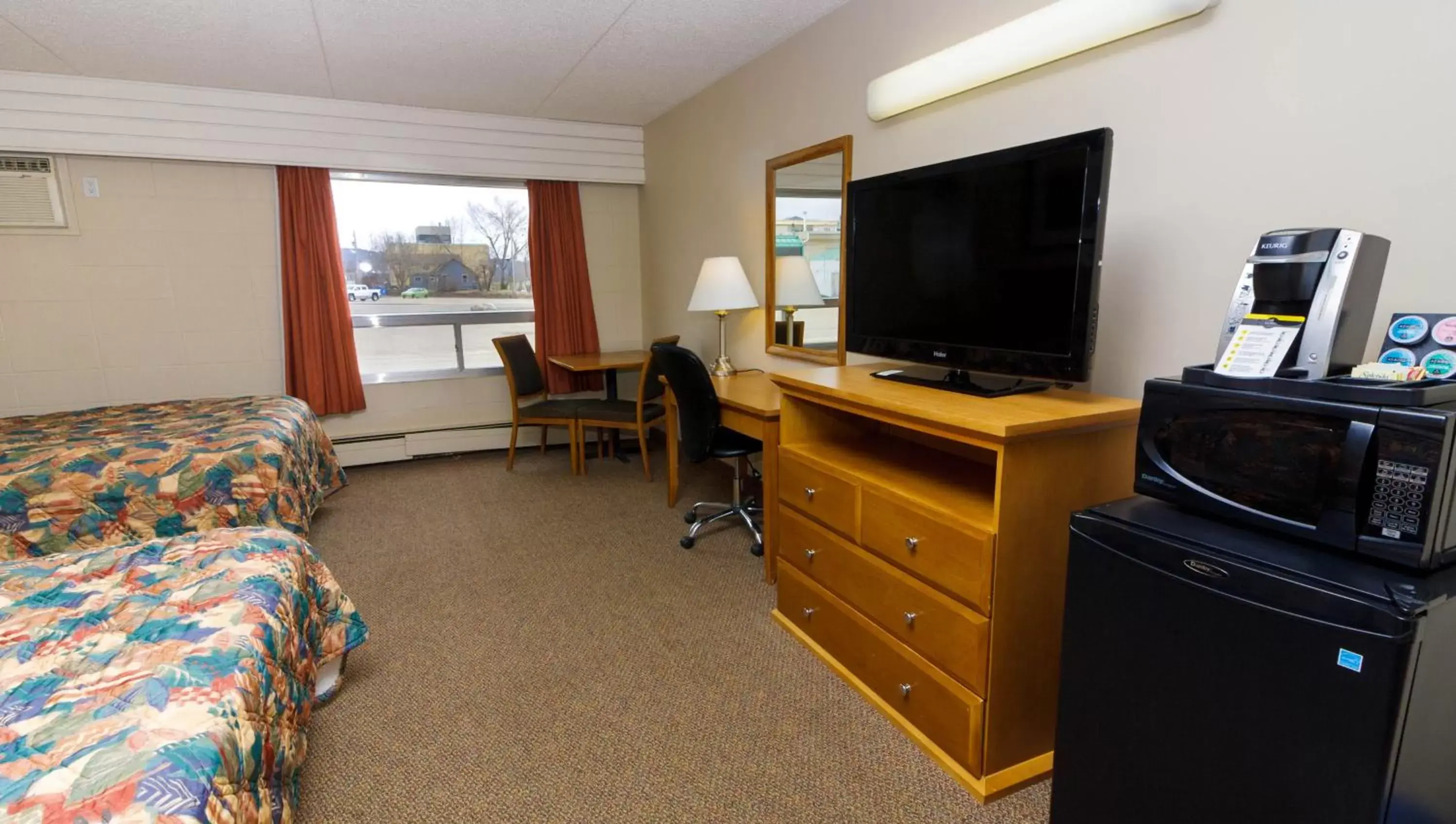 Basic Double Room in BCMInns - Peace River Basic Double Room in BCMInns - Peace River