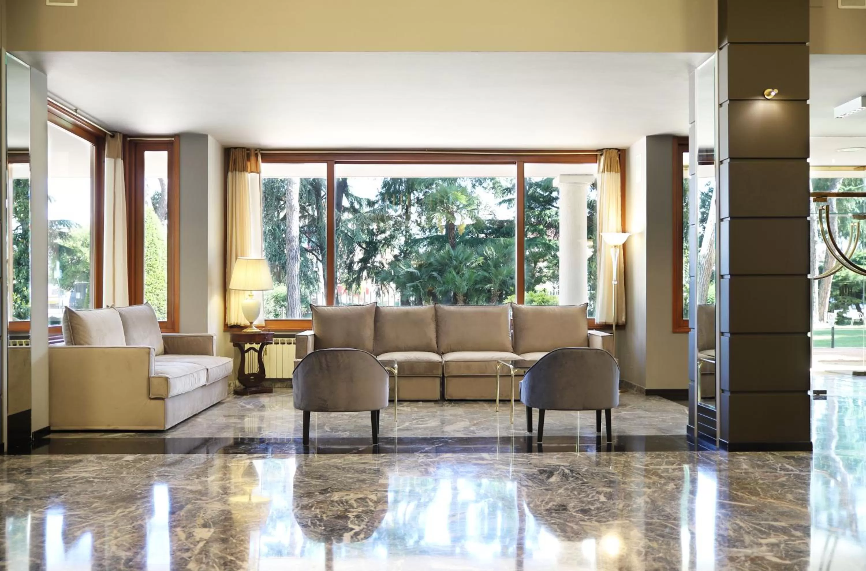 Communal lounge/ TV room in Hotel Terme Delle Nazioni