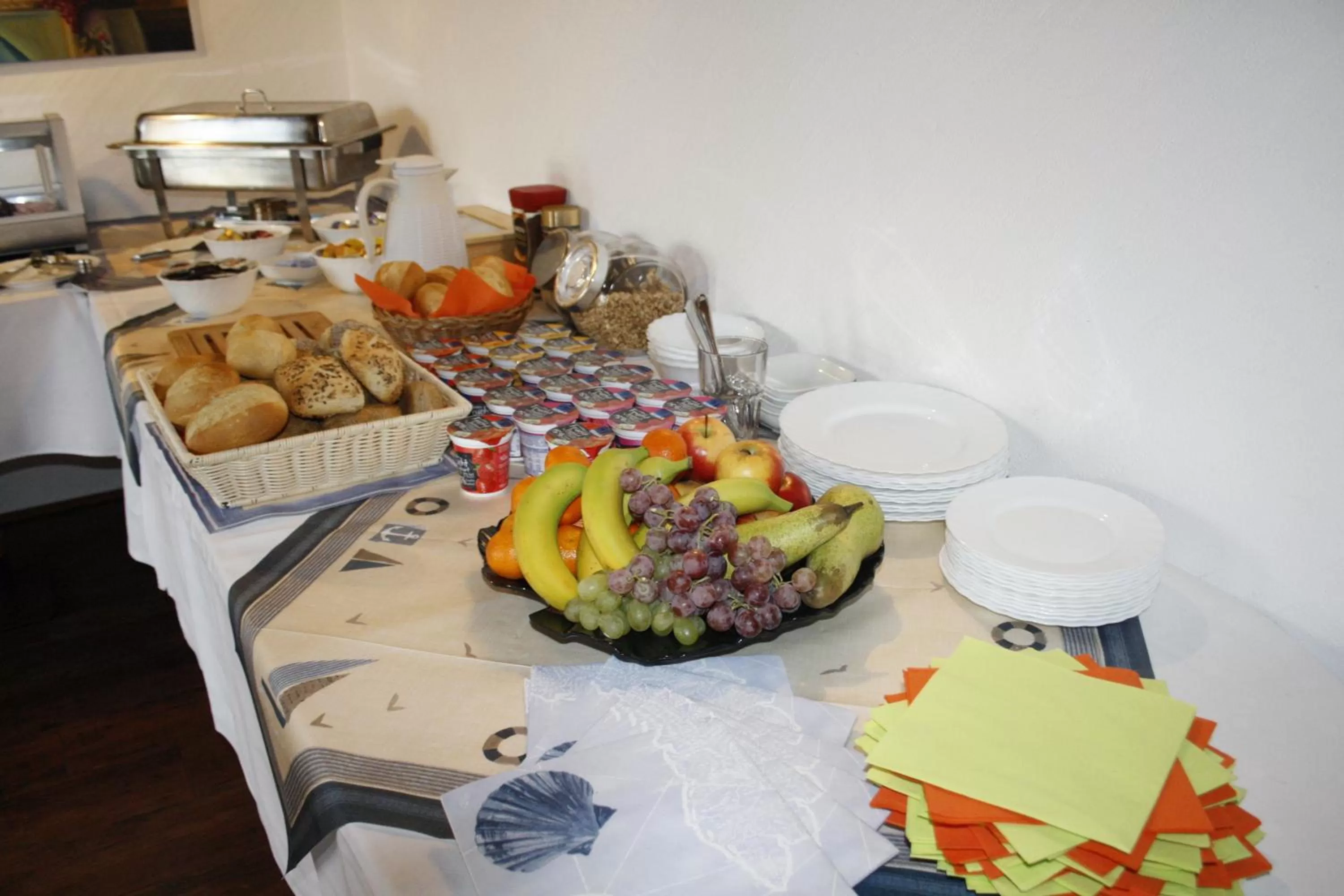 Buffet breakfast in Hotel Deutsches Haus