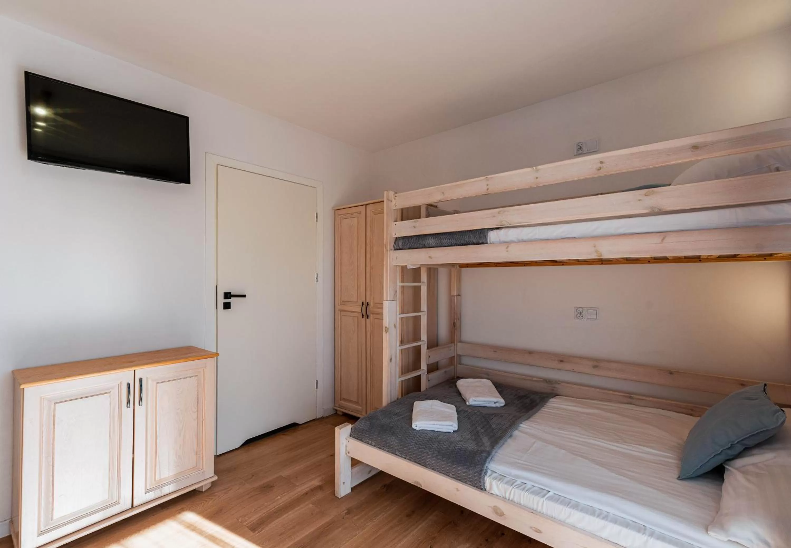 Bed, Bunk Bed in Willa ŻeglarSki