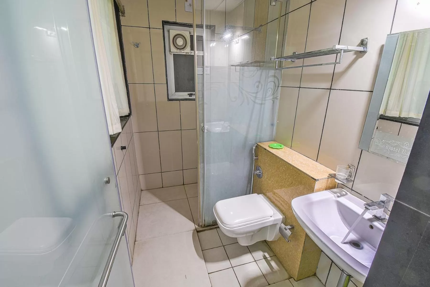 Bathroom in Hotel Radiant Kolhapur