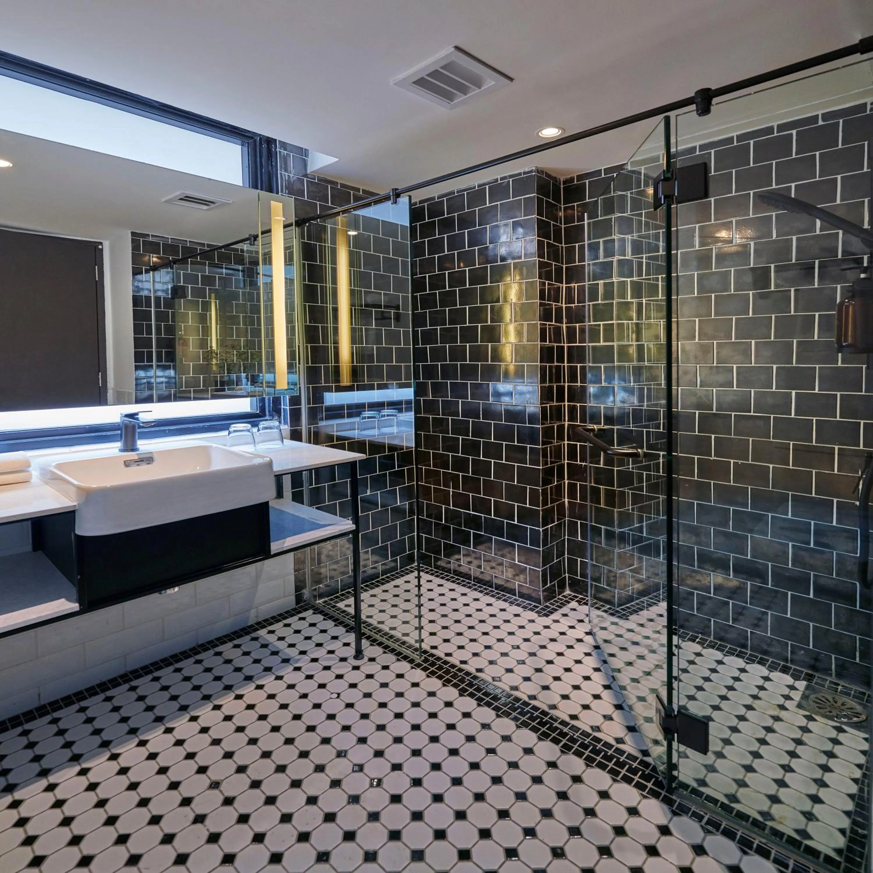 Shower in J-Hotel by Dorsett