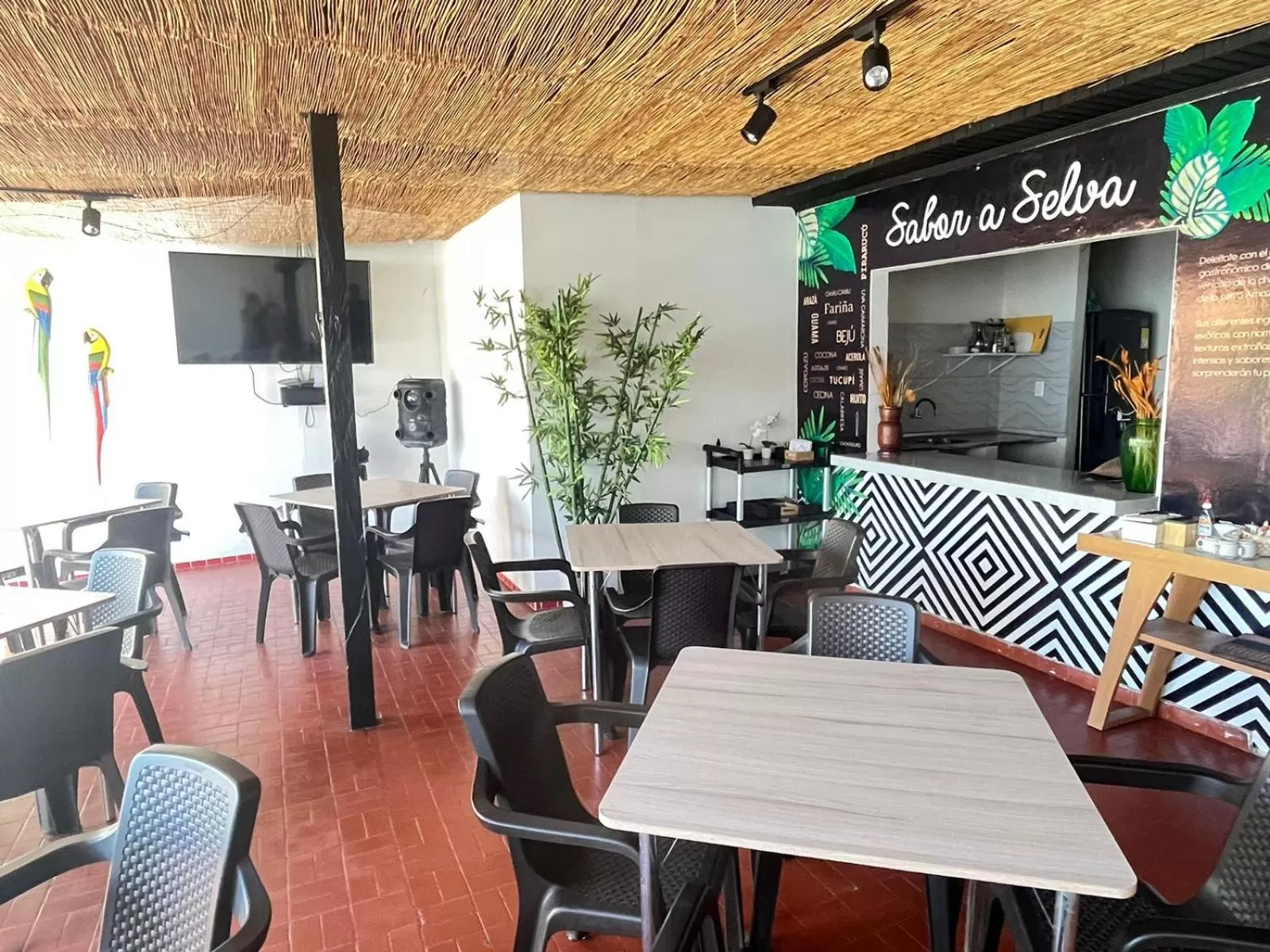 Restaurant/Places to Eat in Zuruma Hotel